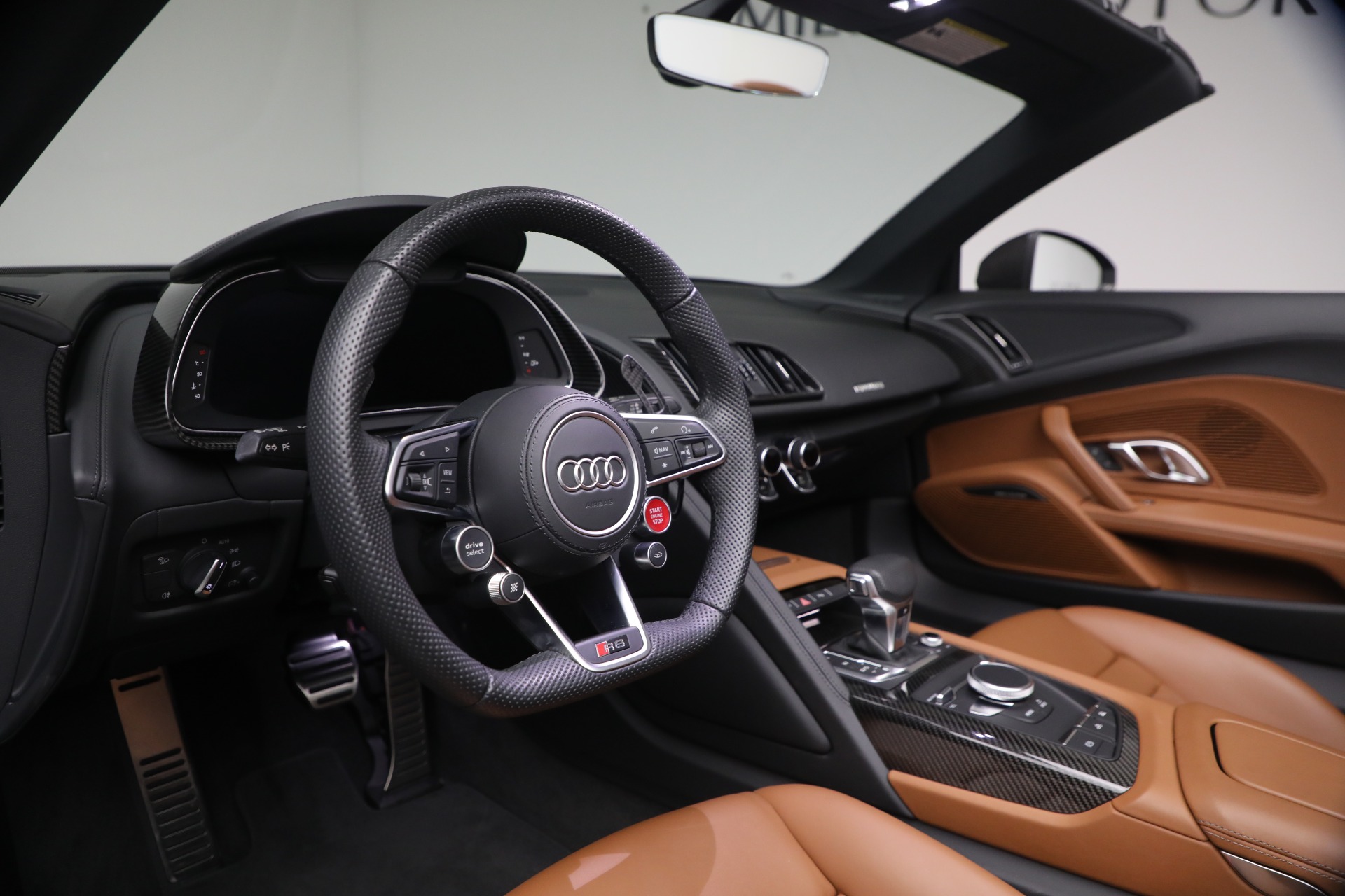 Used-2023-Audi-R8-52-quattro-V10-perform-Spyder