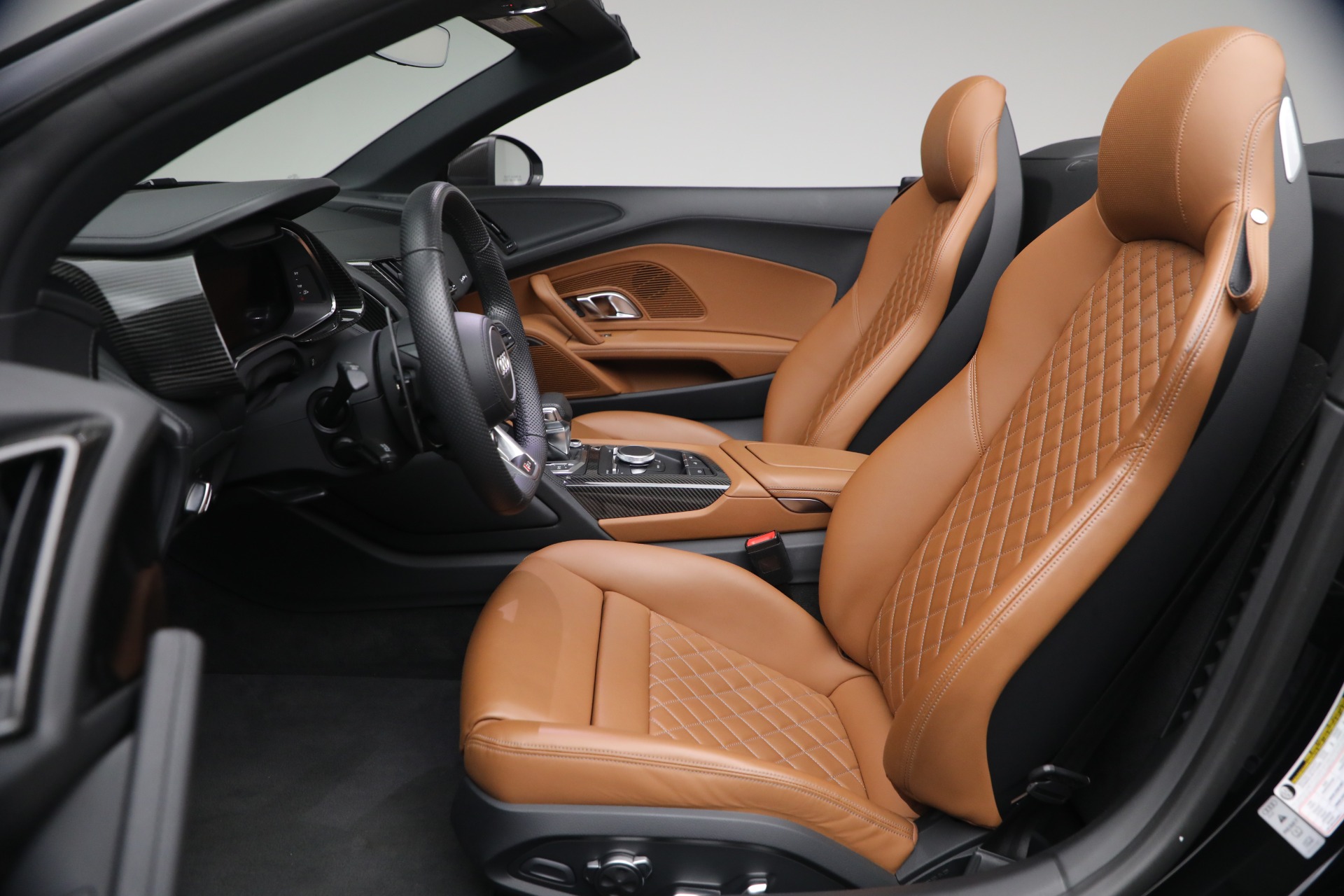 Used-2023-Audi-R8-52-quattro-V10-perform-Spyder