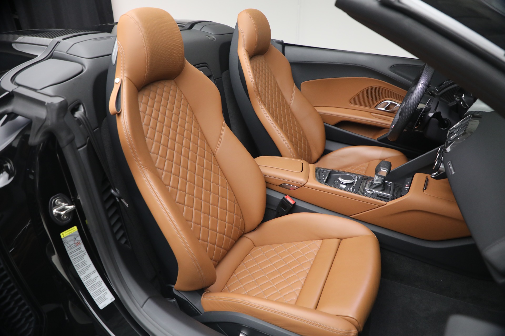 Used-2023-Audi-R8-52-quattro-V10-perform-Spyder