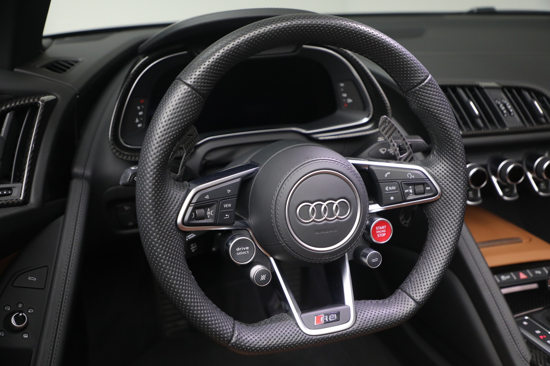 Used-2023-Audi-R8-52-quattro-V10-perform-Spyder