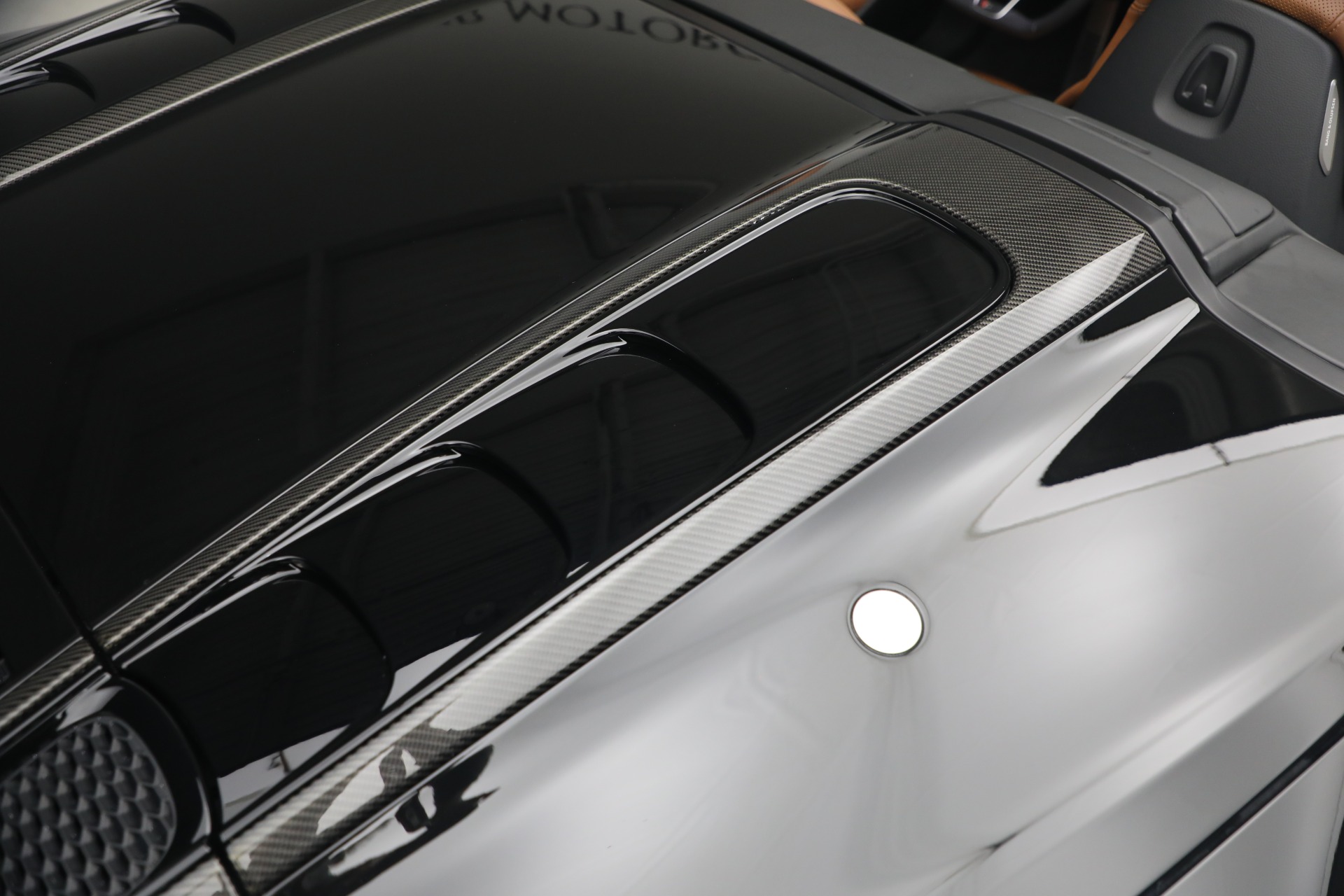 Used-2023-Audi-R8-52-quattro-V10-perform-Spyder