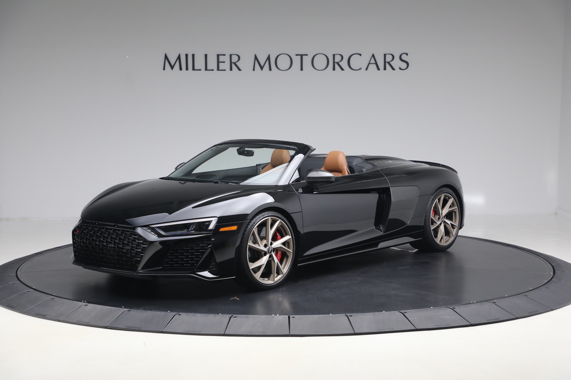 Used-2023-Audi-R8-52-quattro-V10-perform-Spyder