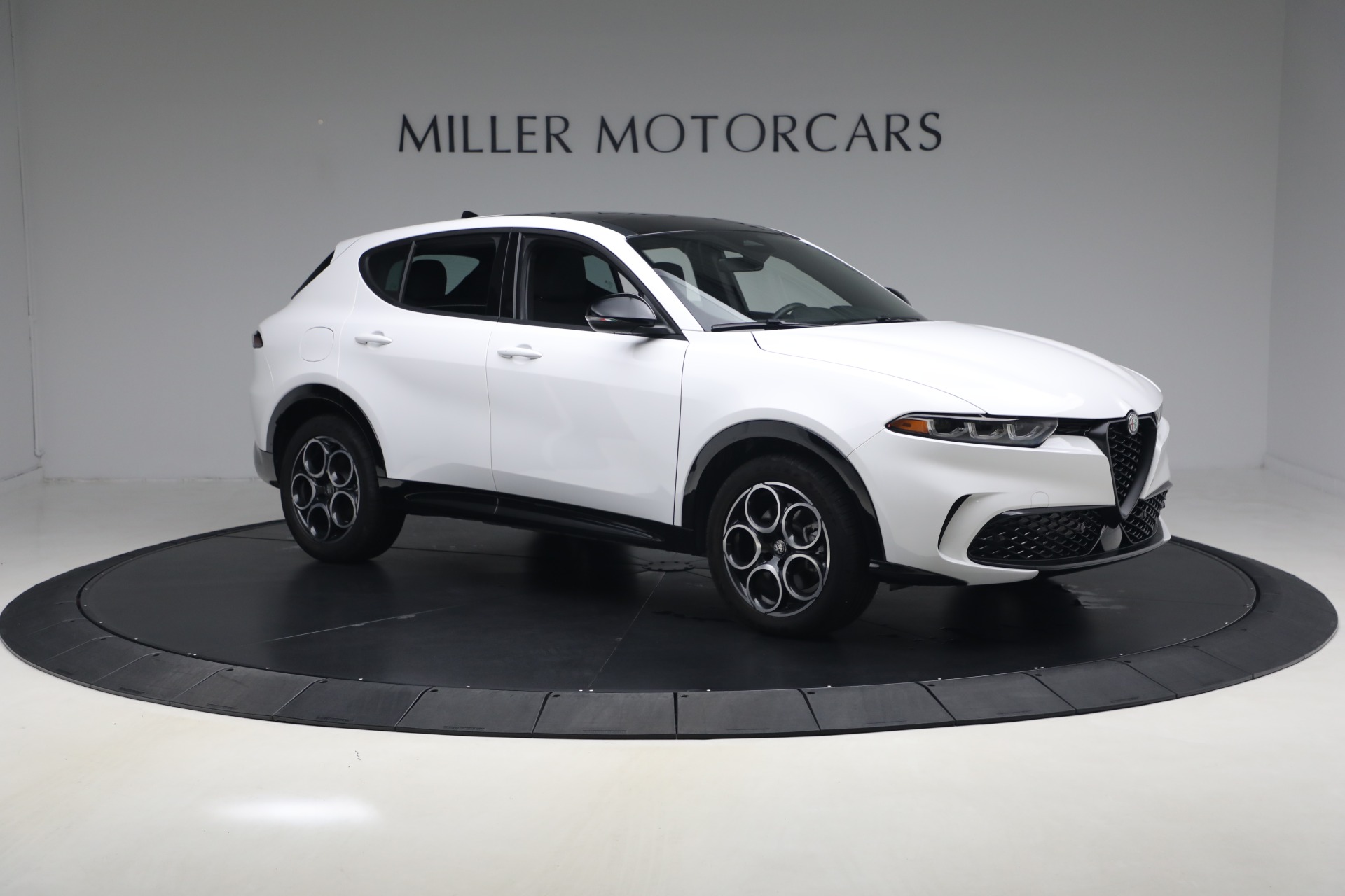 Used-2025-Alfa-Romeo-Tonale-GME