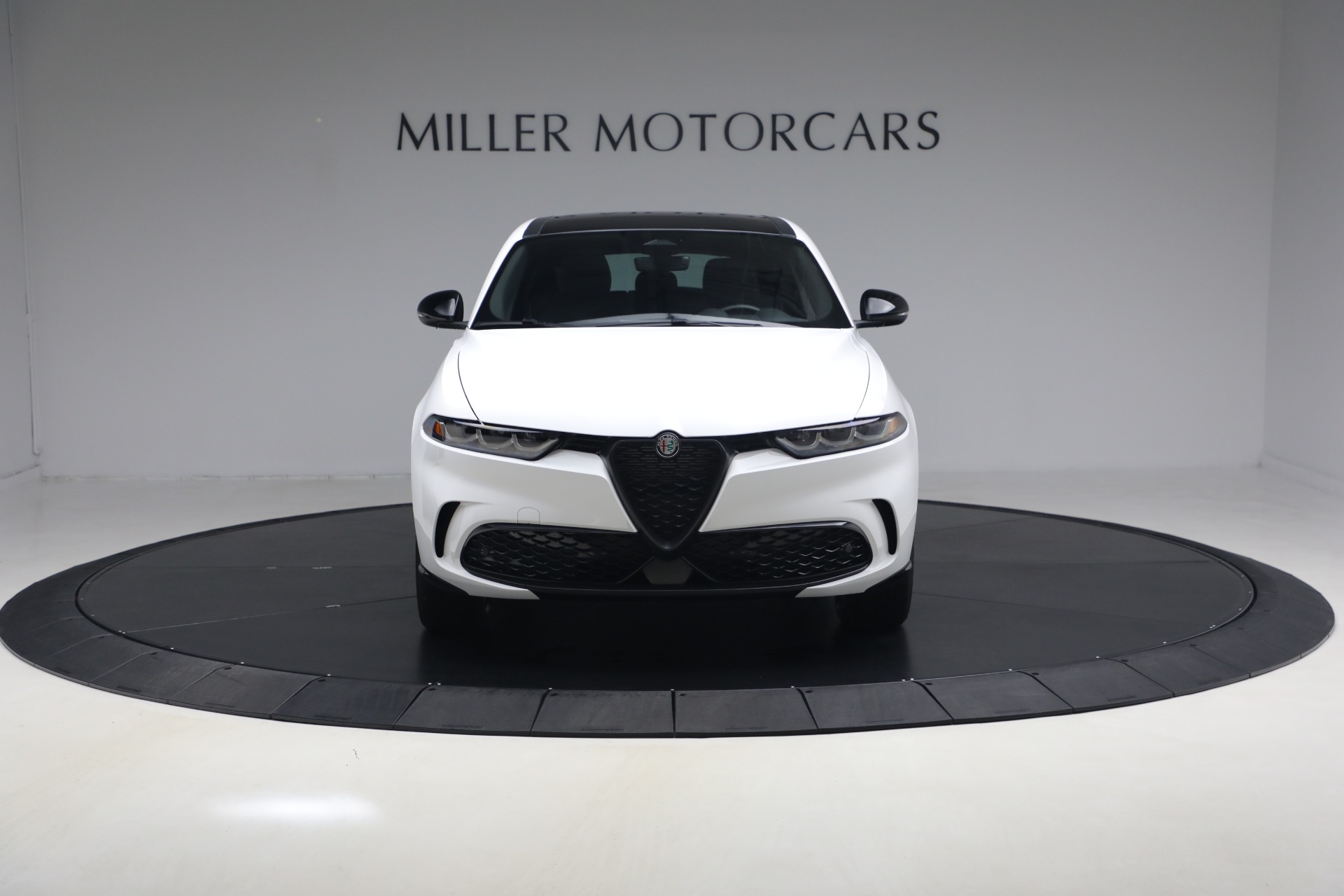 Used-2025-Alfa-Romeo-Tonale-GME