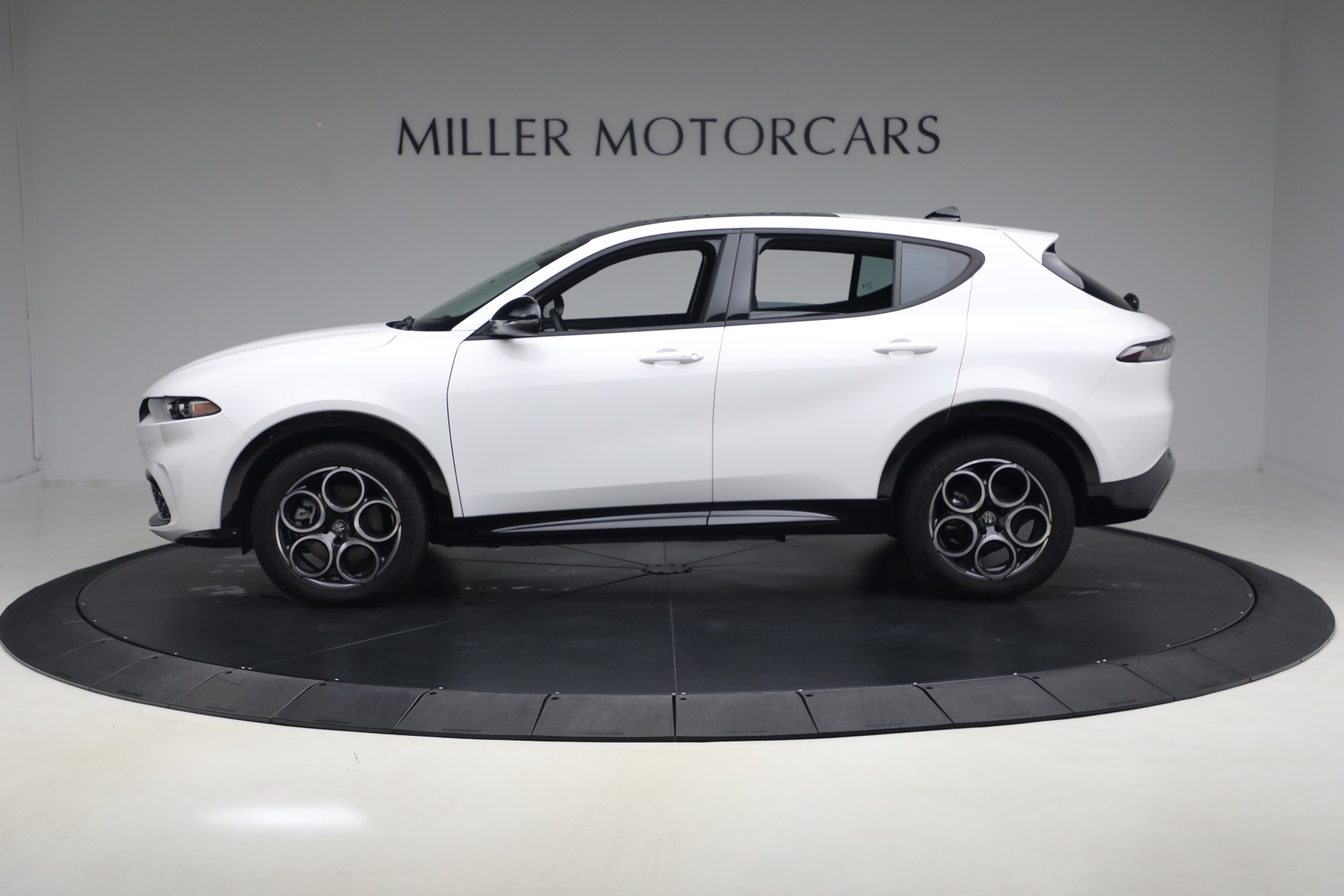 Used-2025-Alfa-Romeo-Tonale-GME