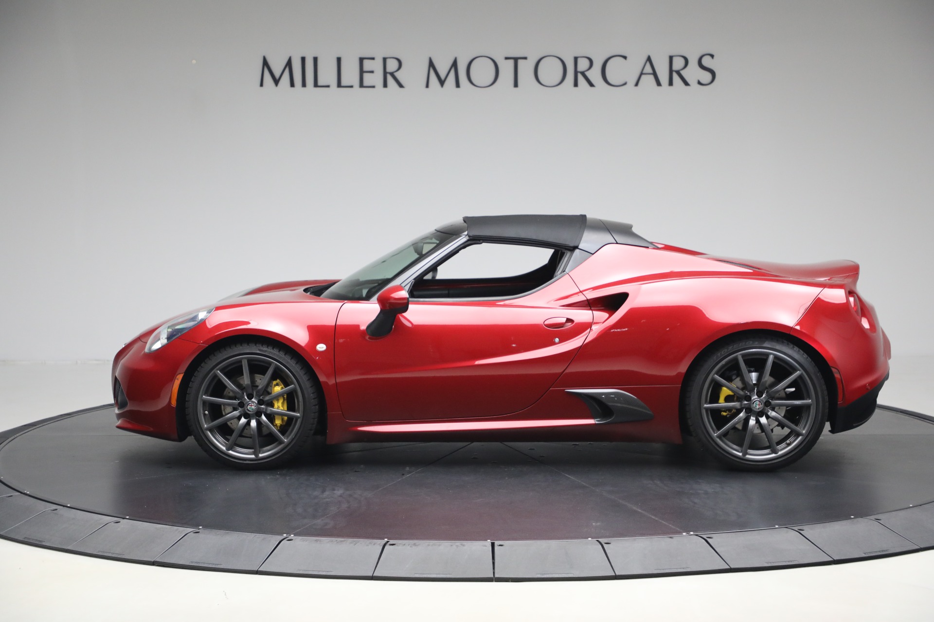 Used-2020-Alfa-Romeo-4C-Spider