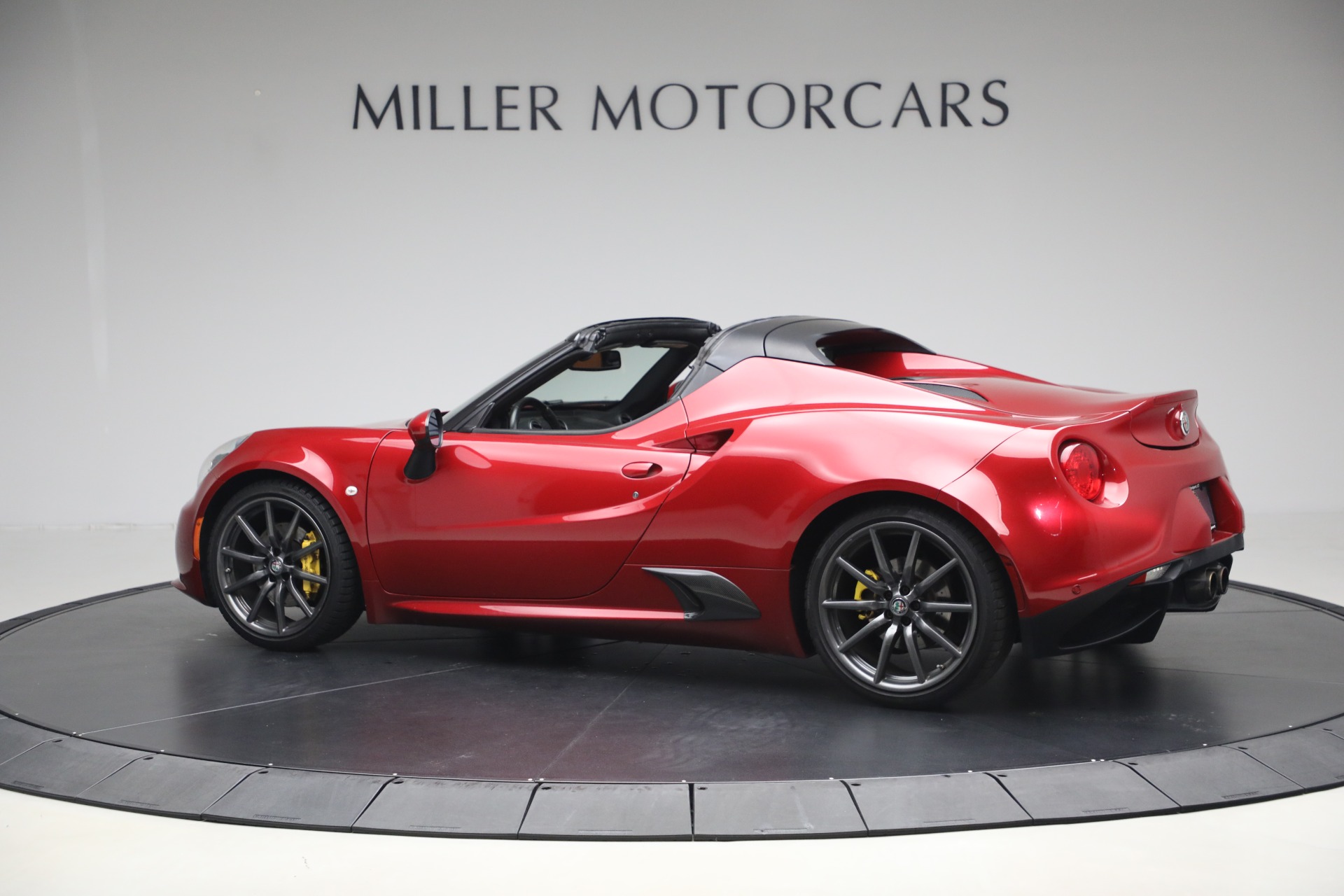 Used-2020-Alfa-Romeo-4C-Spider
