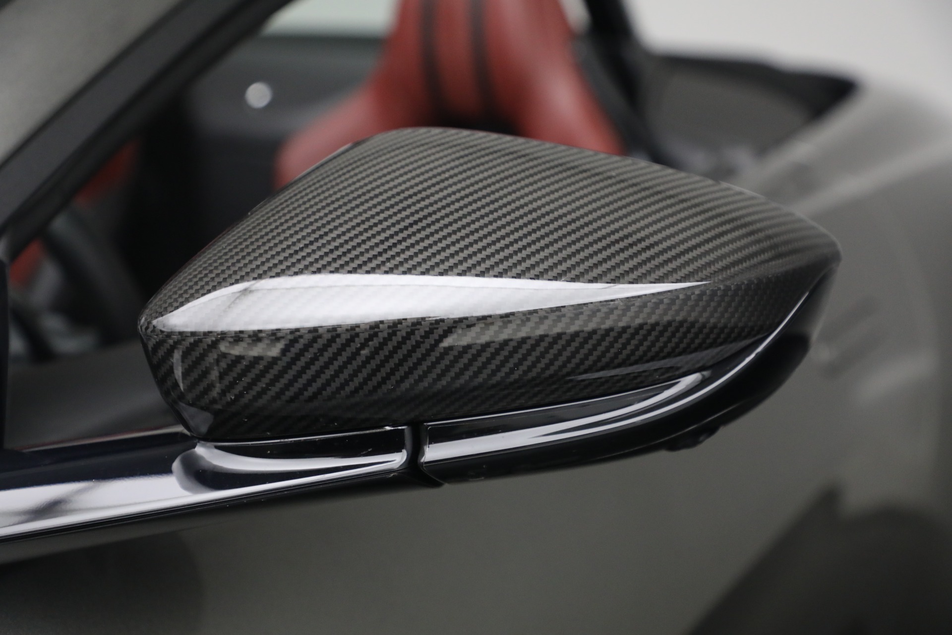 Used-2021-Aston-Martin-Vantage