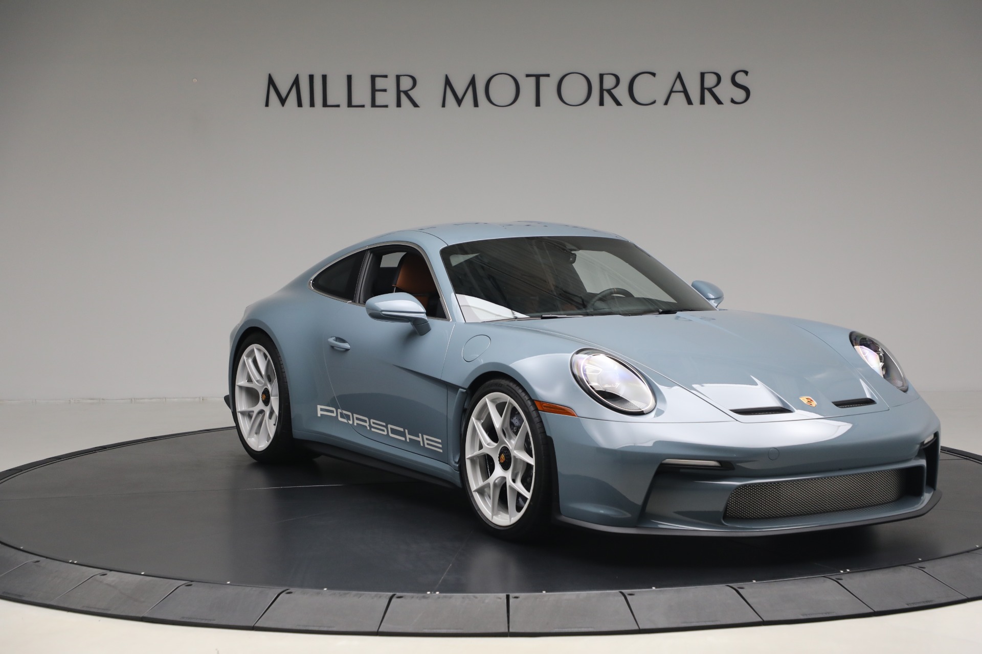 Used-2024-Porsche-911-S/T