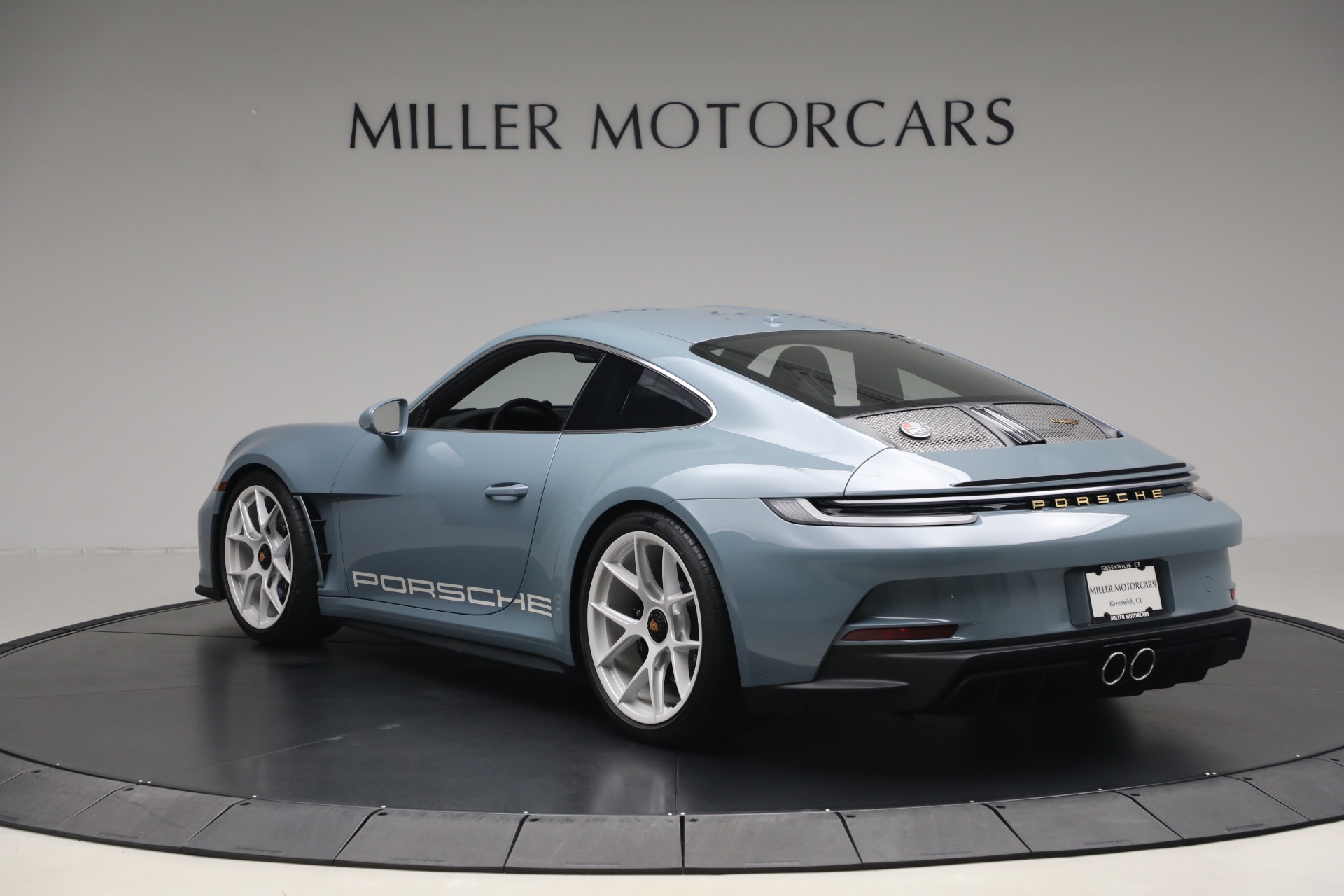 Used-2024-Porsche-911-S/T
