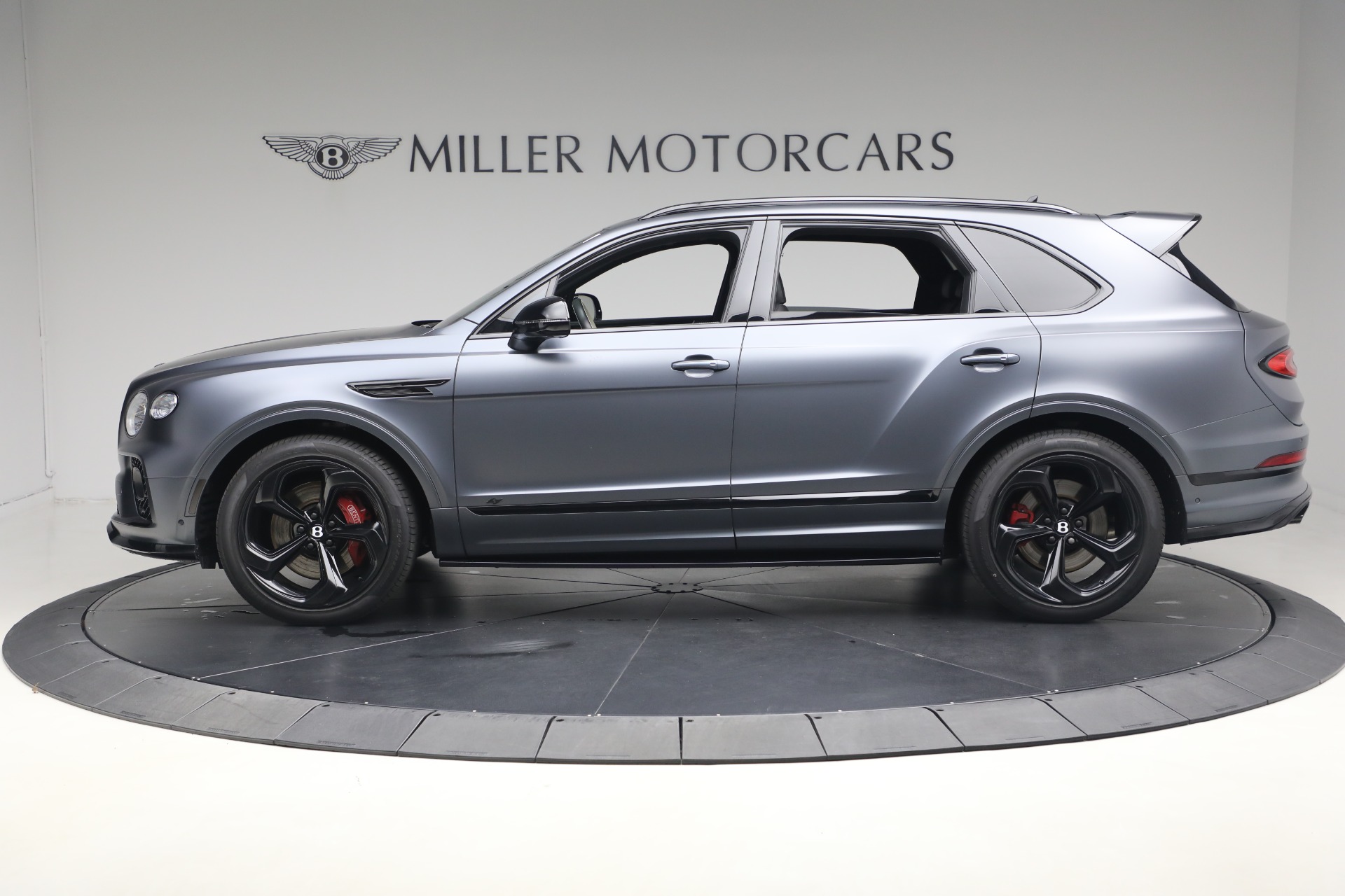 Used-2023-Bentley-Bentayga-S-V8