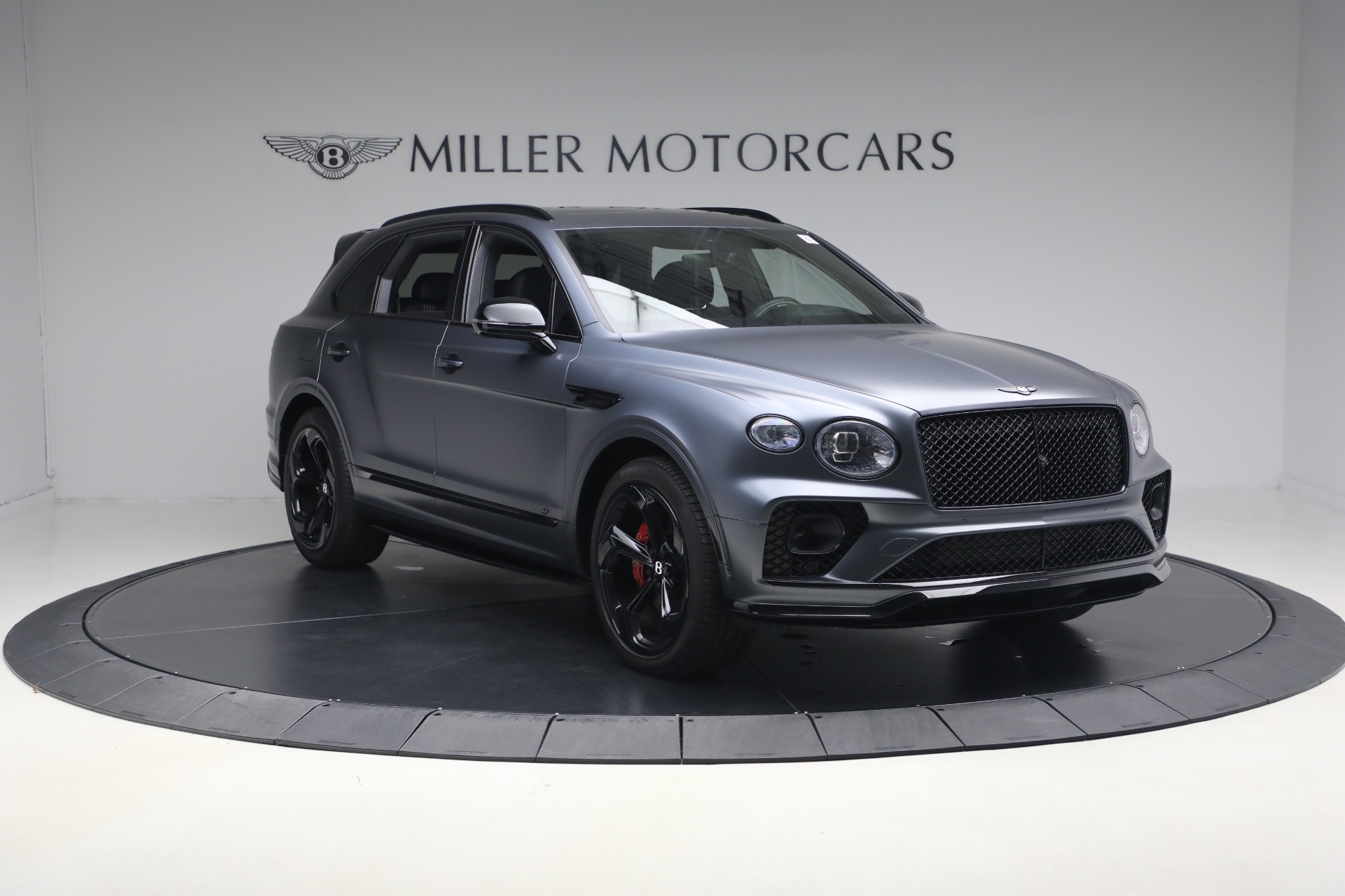 Used-2023-Bentley-Bentayga-S-V8
