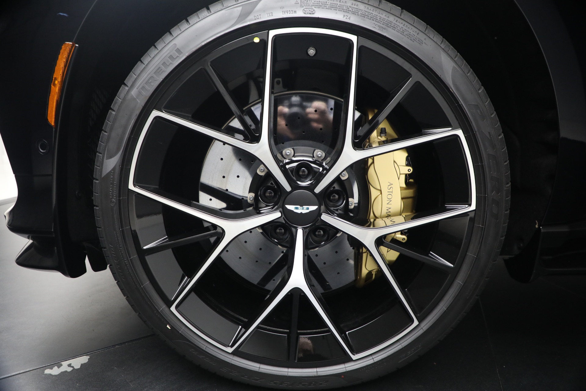 New-2026-Aston-Martin-DBX-707