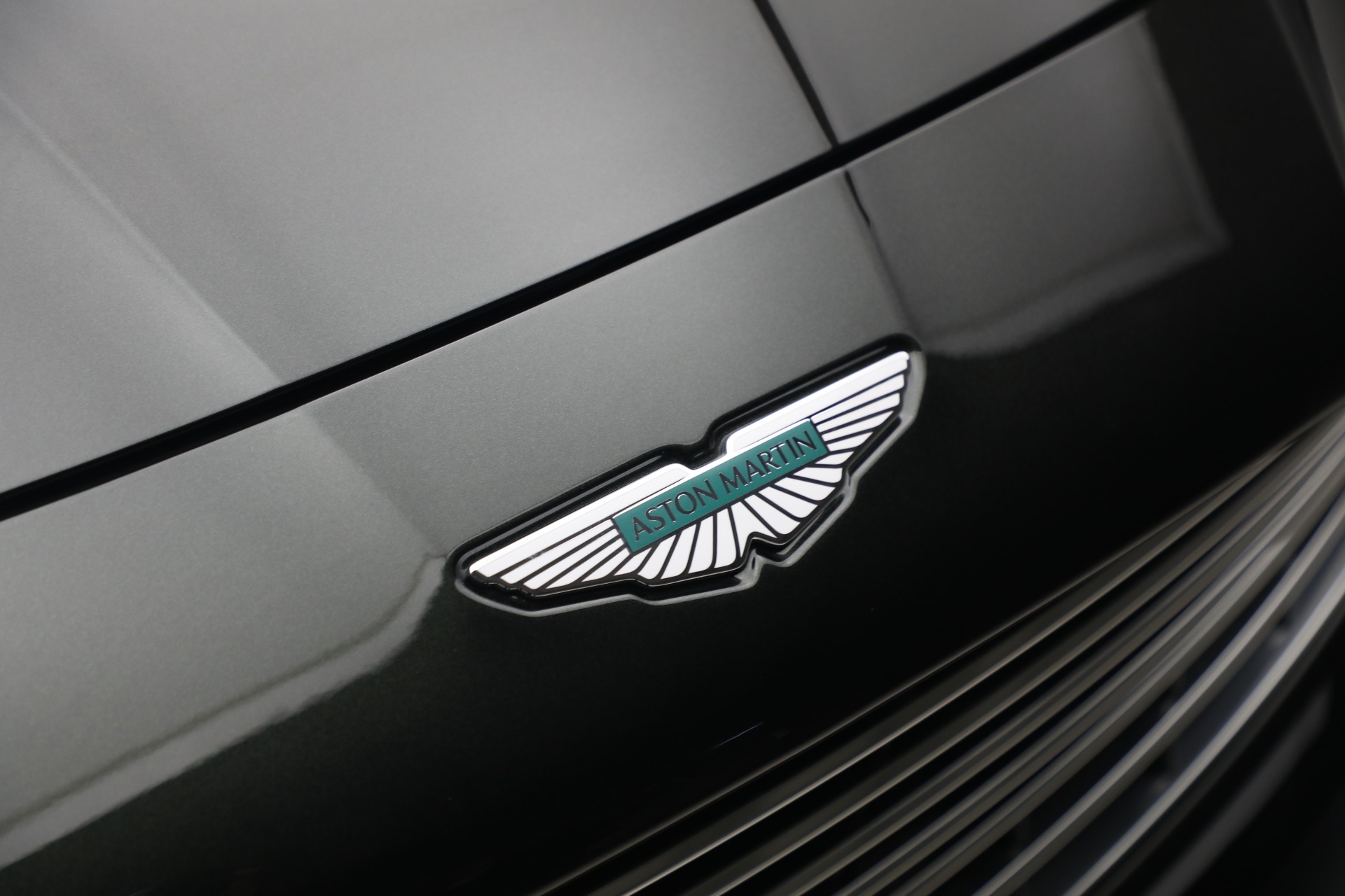 New-2026-Aston-Martin-Vanquish-Volante