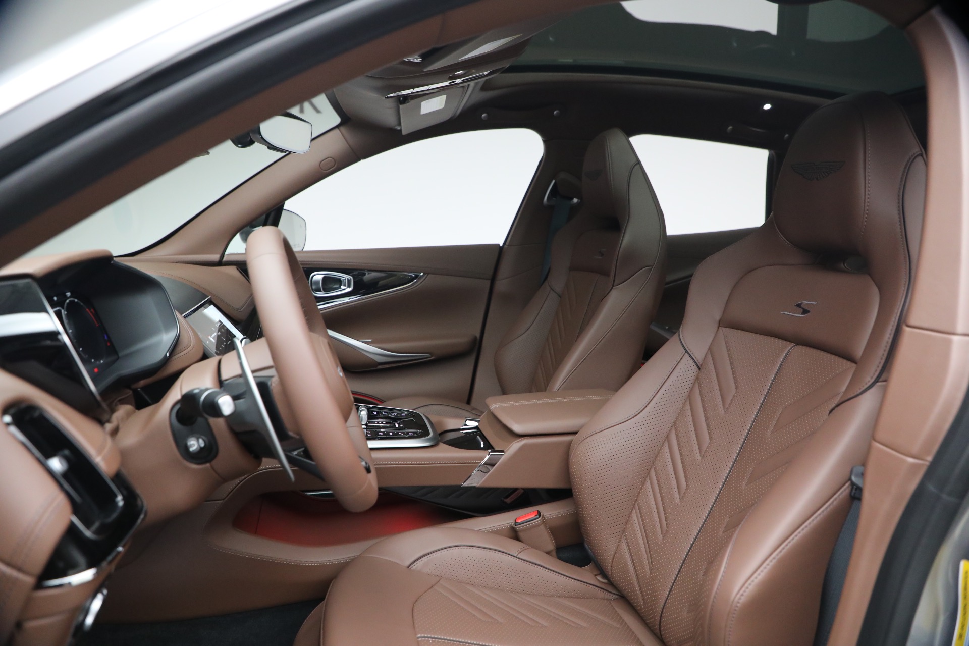Used-2026-Aston-Martin-DBX-S