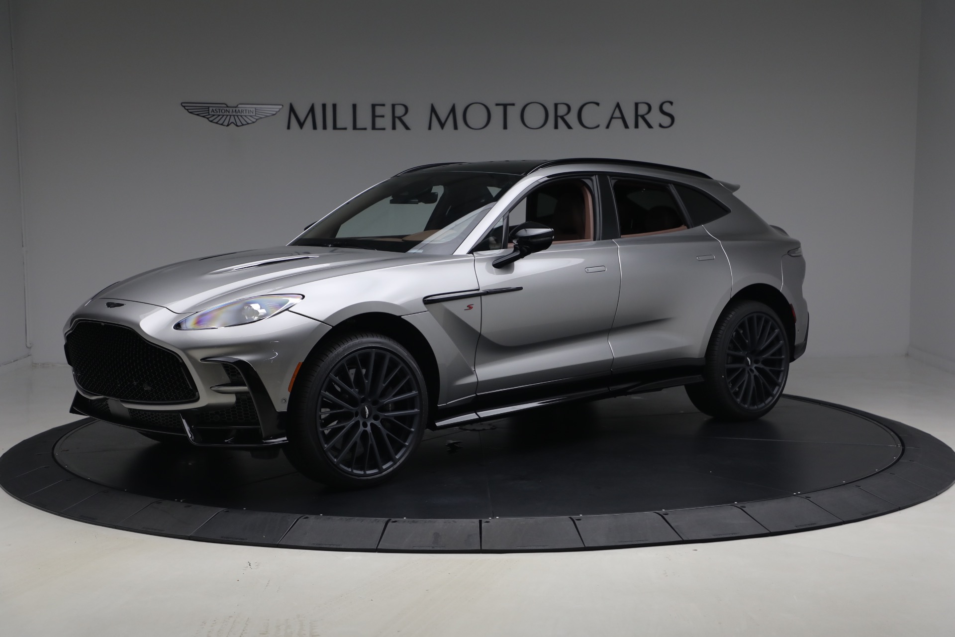 Used-2026-Aston-Martin-DBX-S