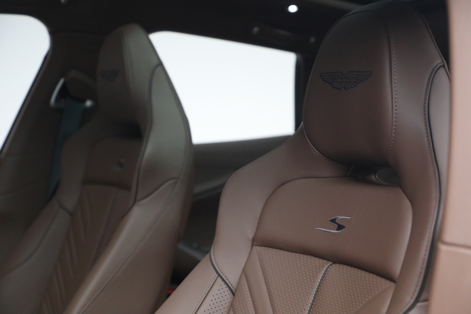 Used-2026-Aston-Martin-DBX-S