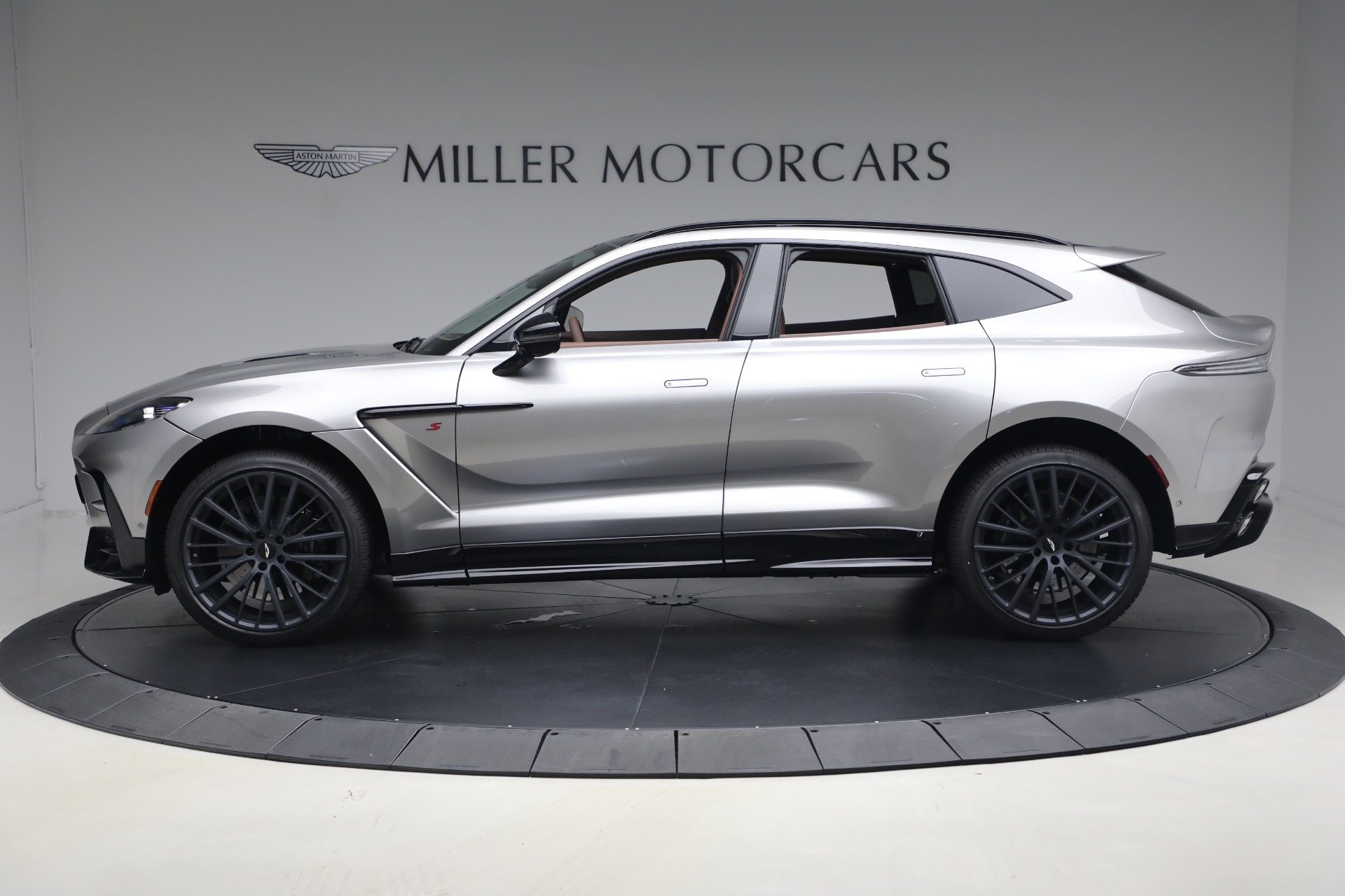 Used-2026-Aston-Martin-DBX-S