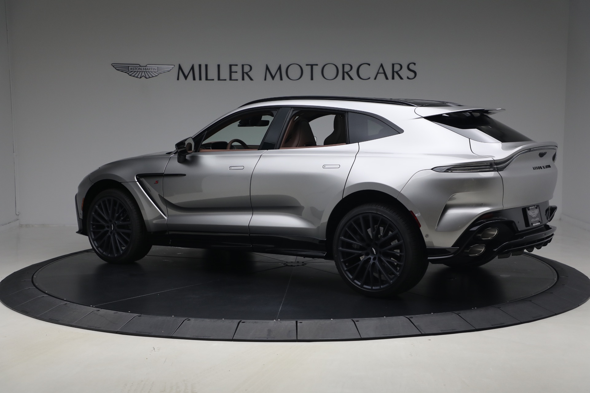Used-2026-Aston-Martin-DBX-S