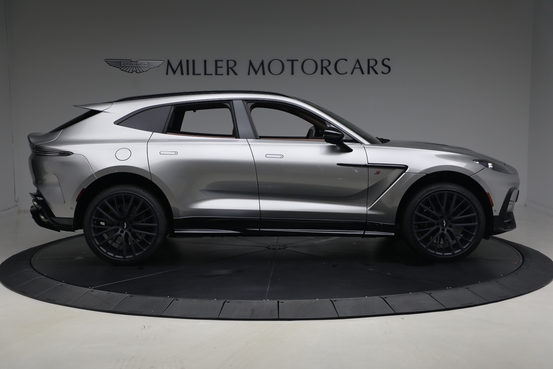 Used-2026-Aston-Martin-DBX-S