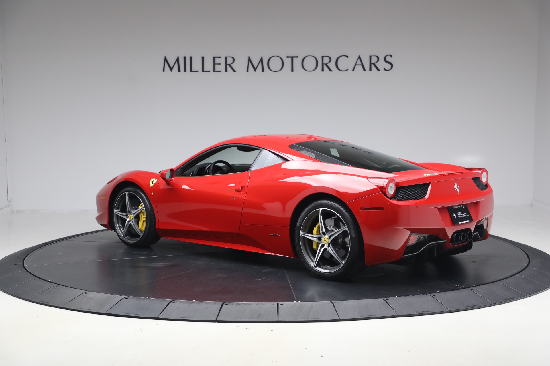 Used-2015-Ferrari-458-Italia