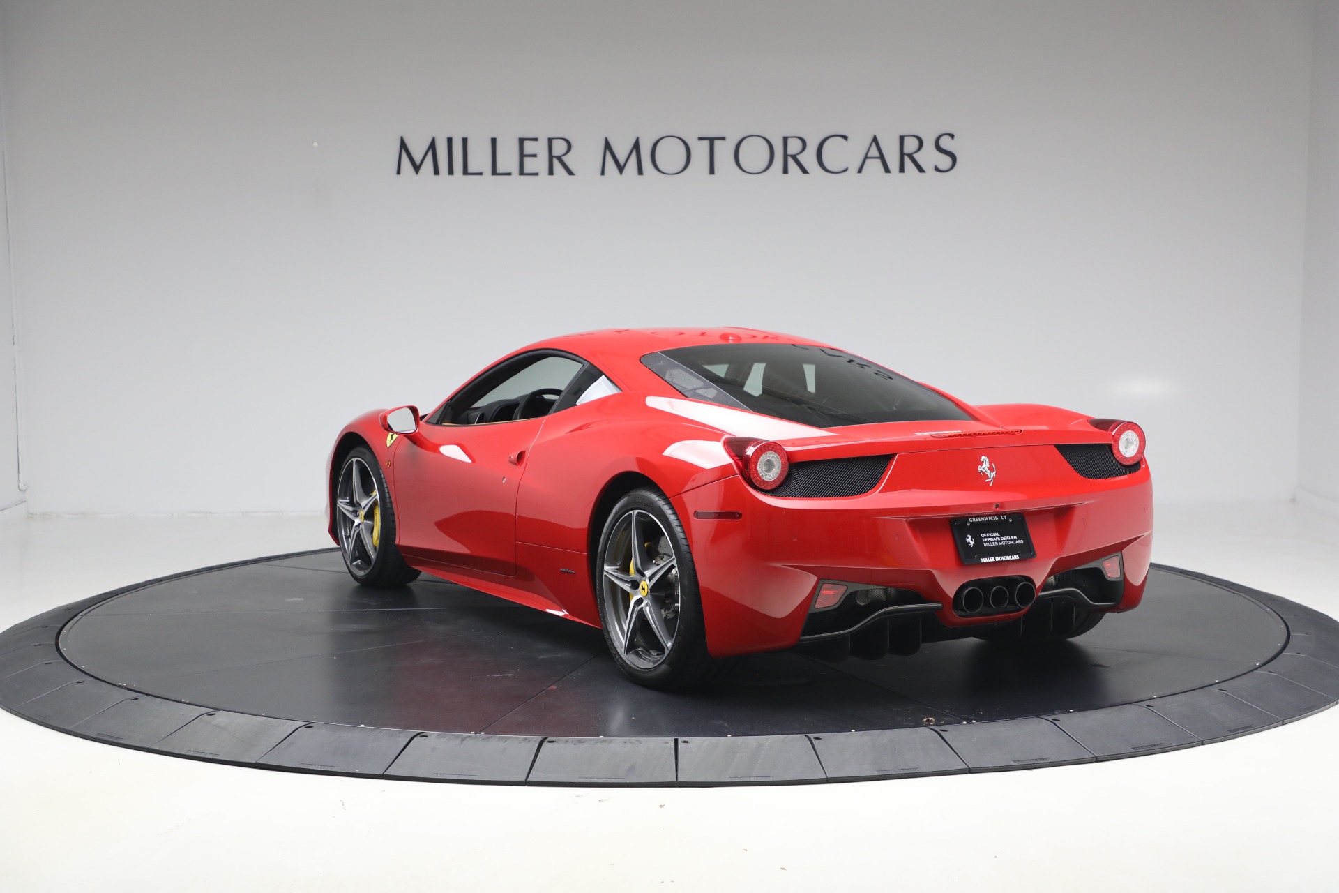 Used-2015-Ferrari-458-Italia