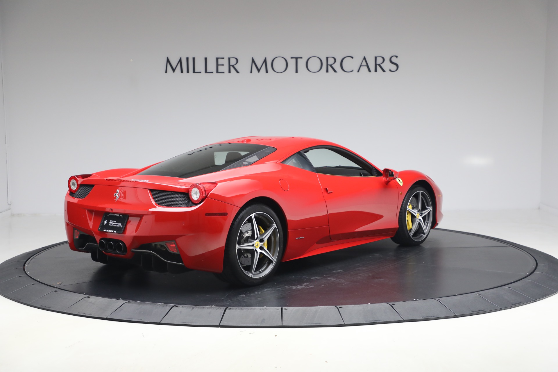 Used-2015-Ferrari-458-Italia