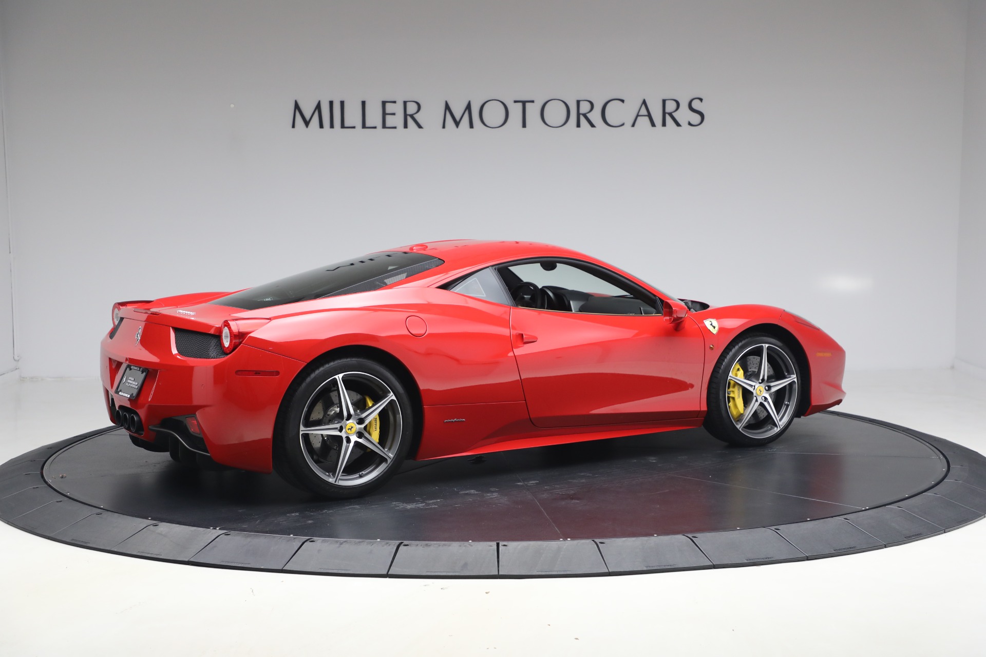 Used-2015-Ferrari-458-Italia