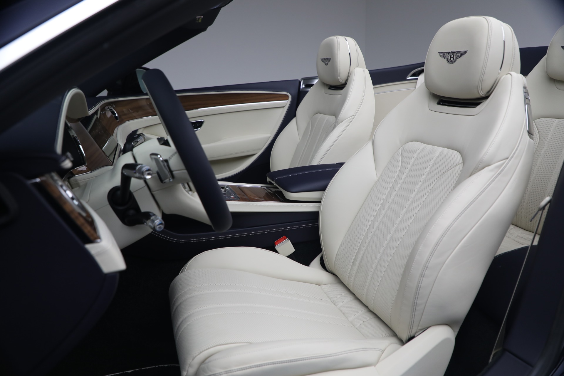 New-2026-Bentley-Continental-GTC