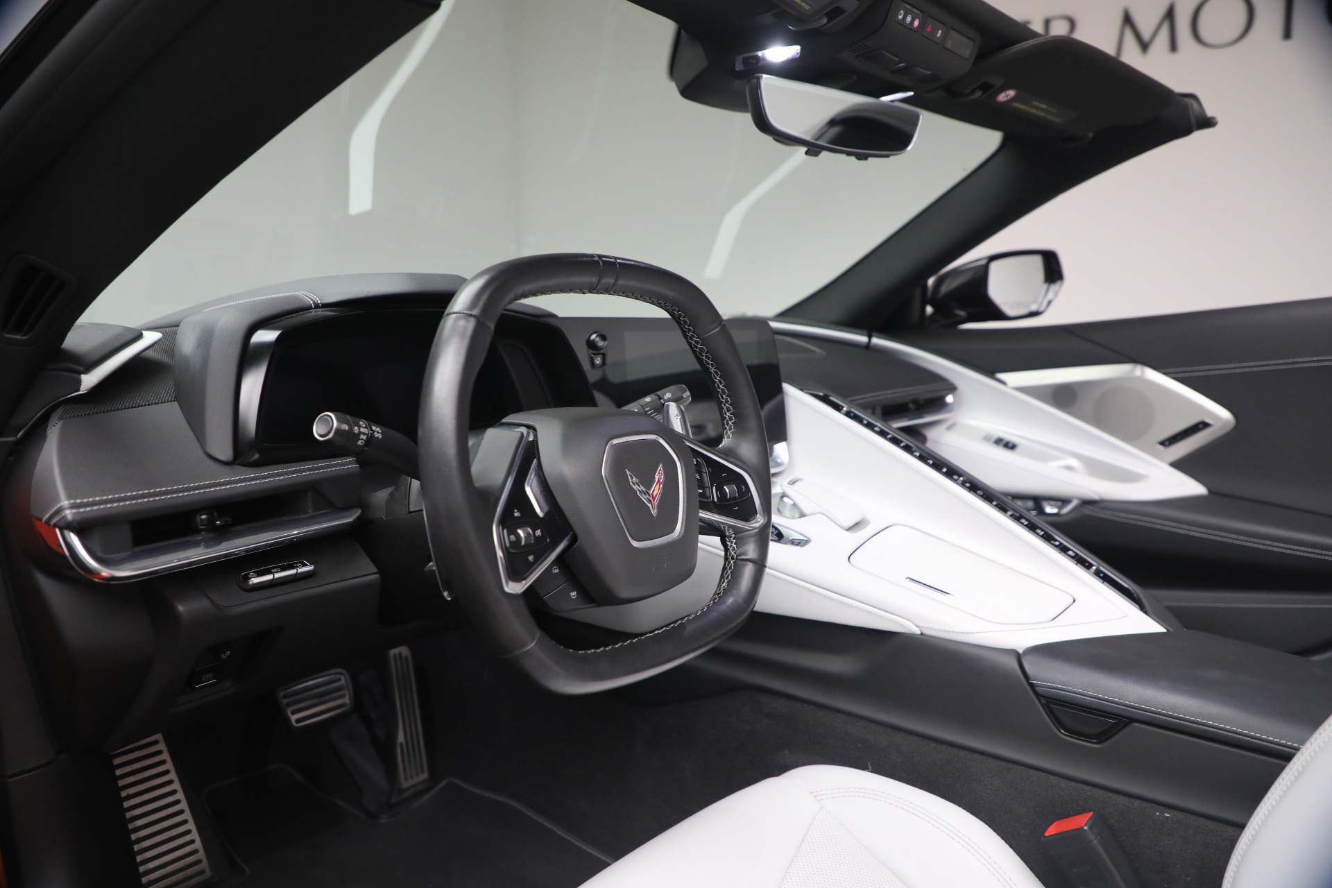 Used-2020-Chevrolet-Corvette-Stingray