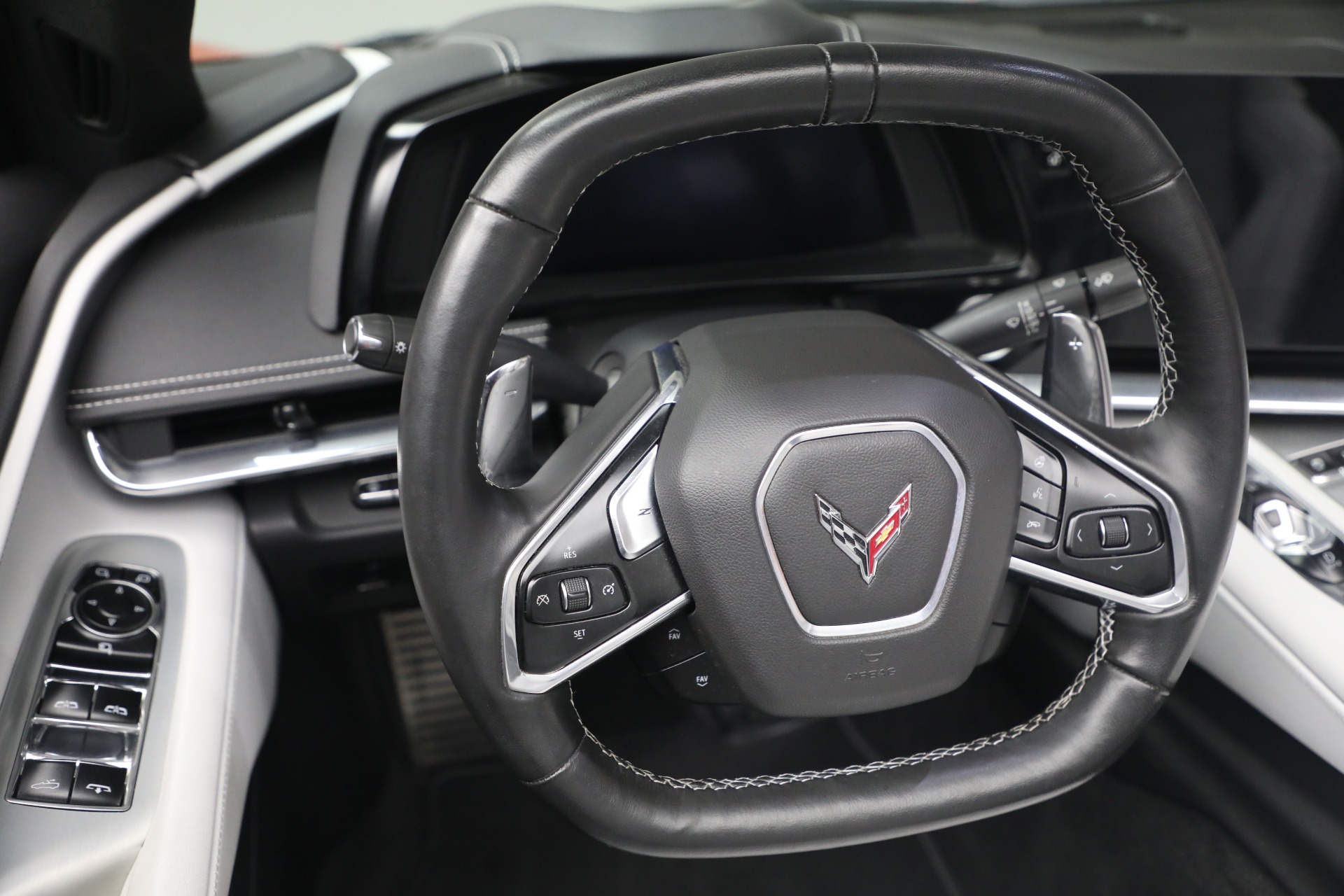 Used-2020-Chevrolet-Corvette-Stingray