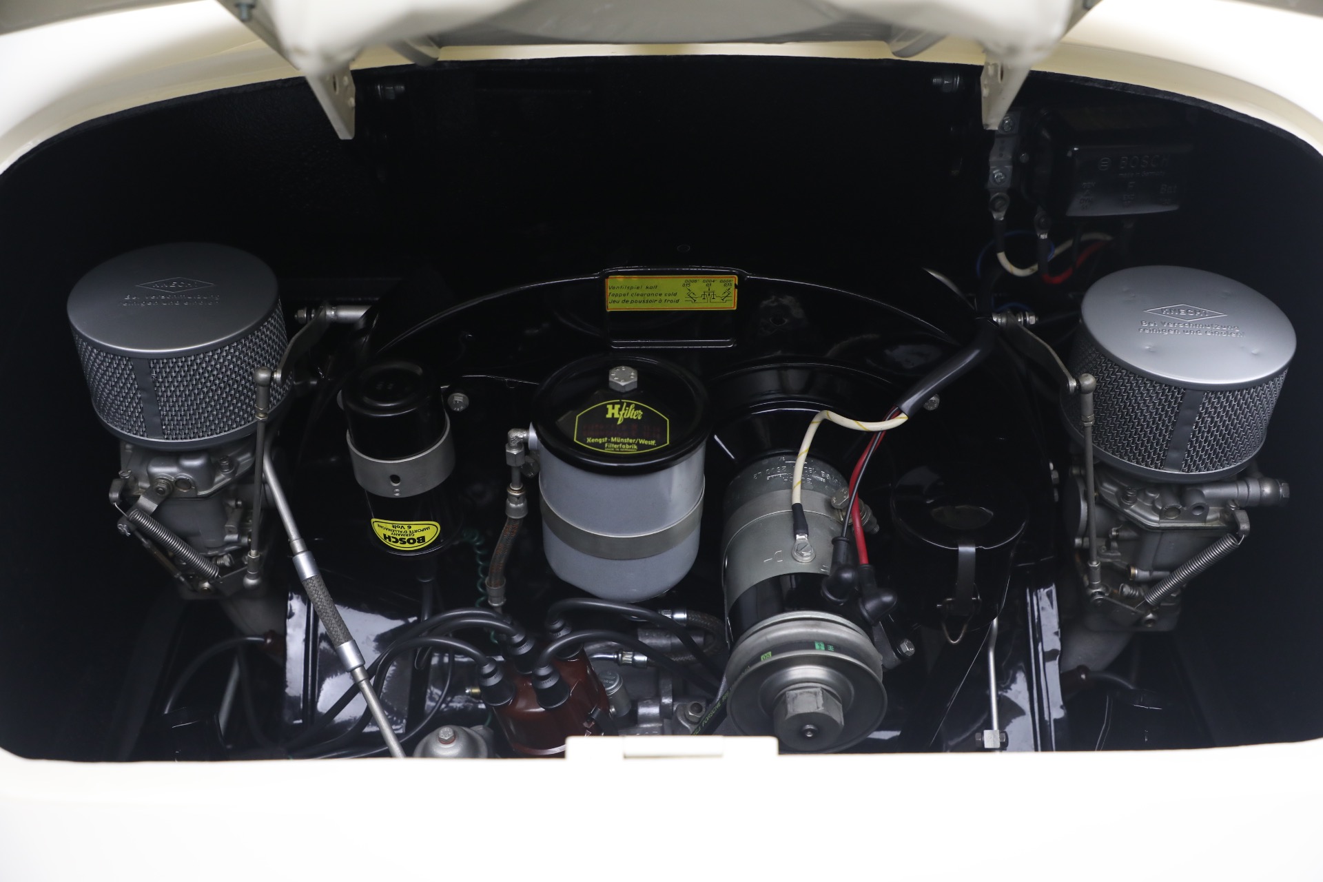 Used-1957-Porsche-356-Speedster-1600-Super