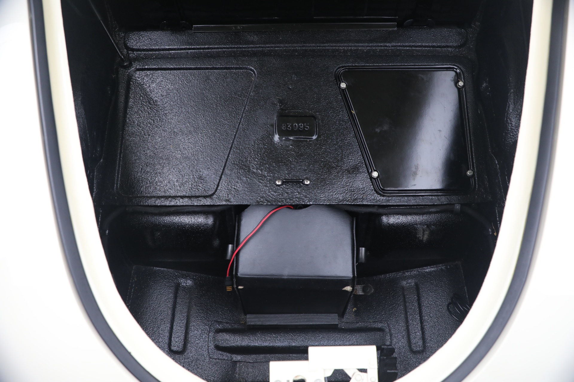 Used-1957-Porsche-356-Speedster-1600-Super