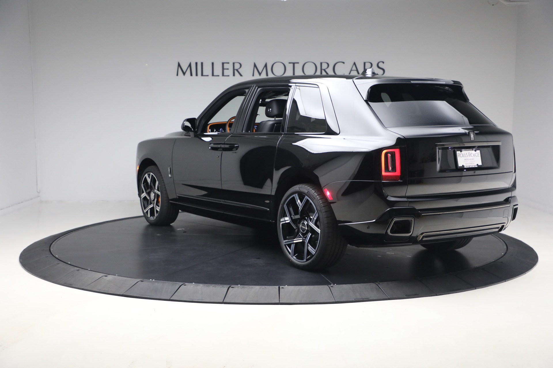 Used-2026-Rolls-Royce-Black-Badge-Cullinan