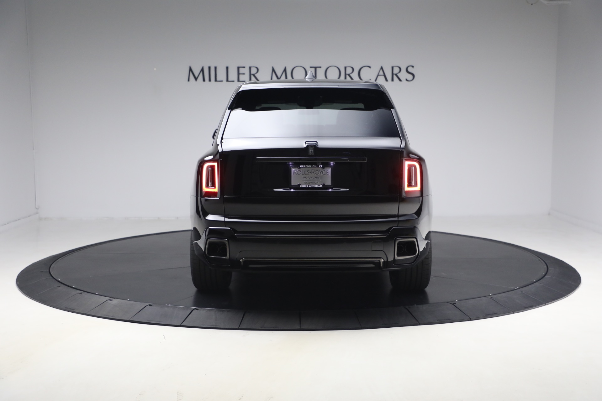 Used-2026-Rolls-Royce-Black-Badge-Cullinan