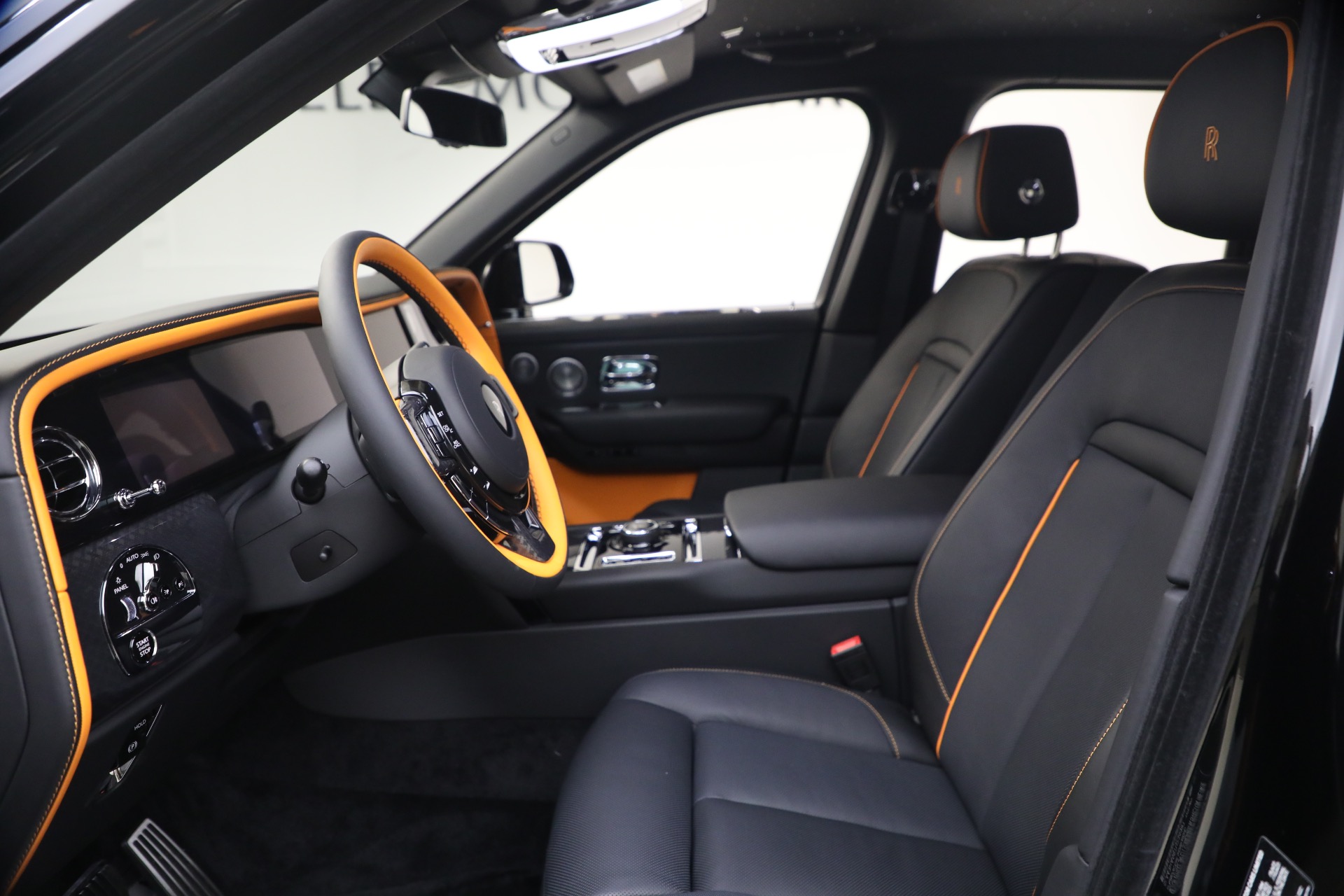 New-2026-Rolls-Royce-Black-Badge-Cullinan