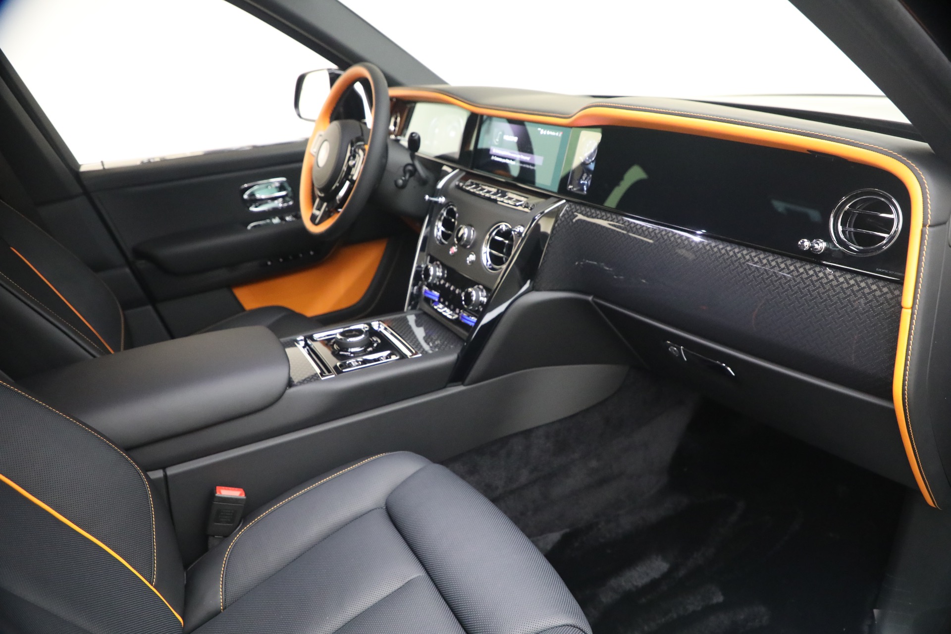 Used-2026-Rolls-Royce-Black-Badge-Cullinan