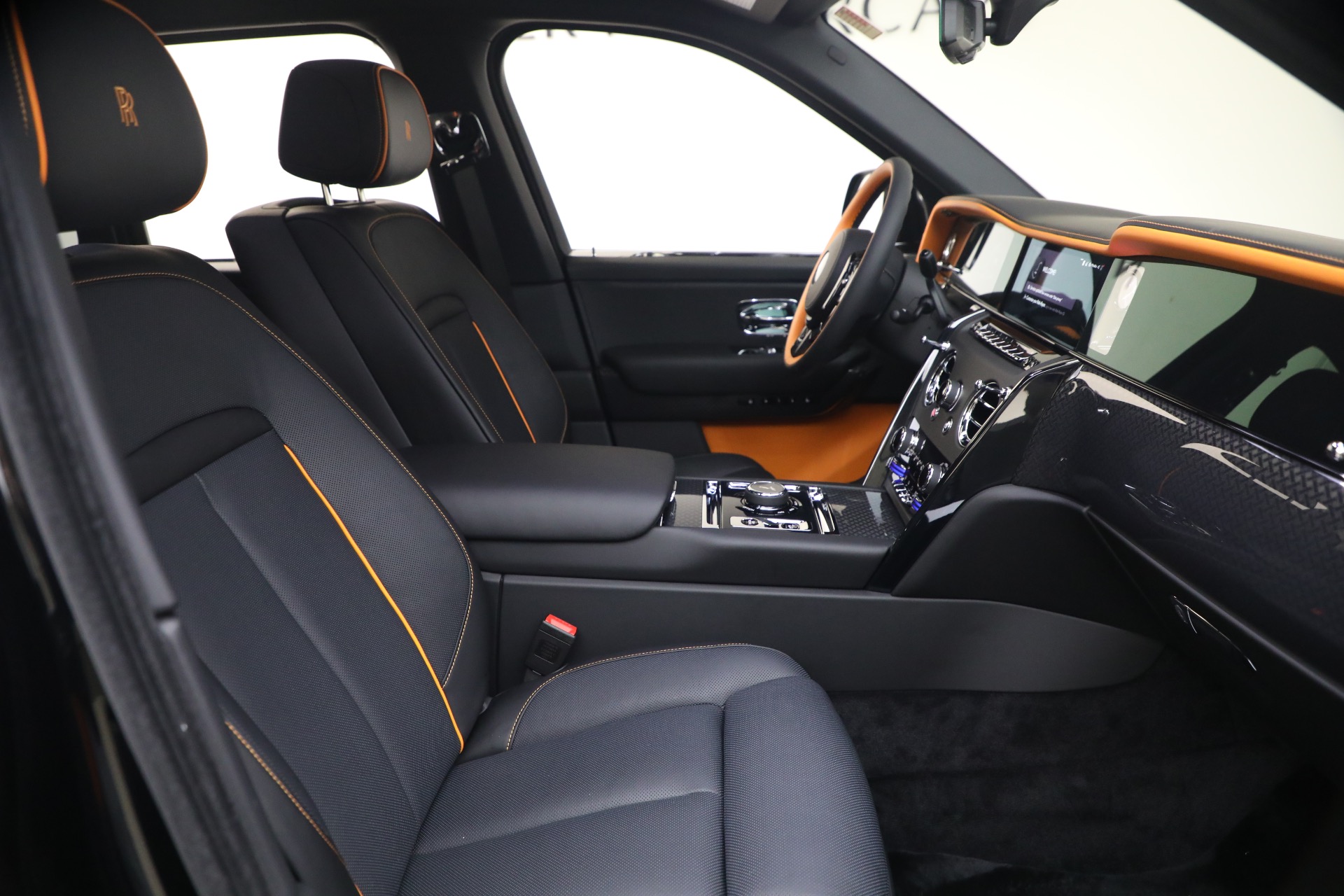 New-2026-Rolls-Royce-Black-Badge-Cullinan