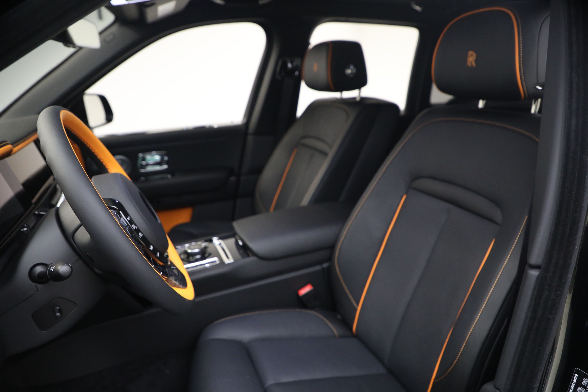 New-2026-Rolls-Royce-Black-Badge-Cullinan