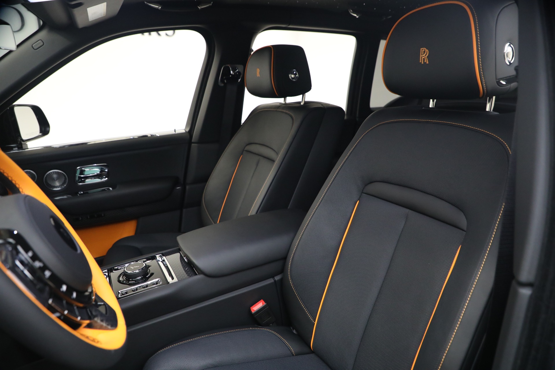 New-2026-Rolls-Royce-Black-Badge-Cullinan