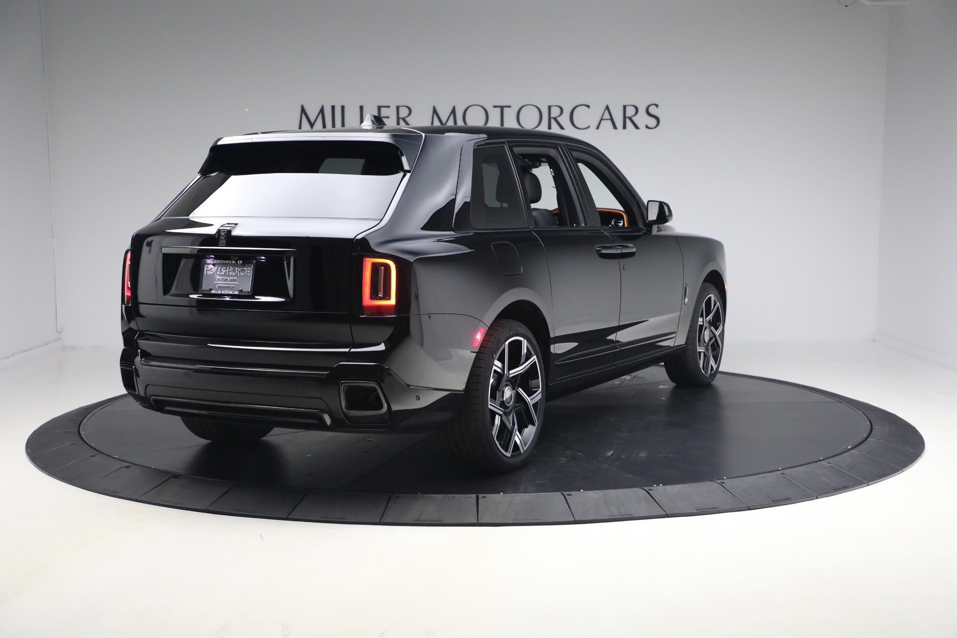 Used-2026-Rolls-Royce-Black-Badge-Cullinan