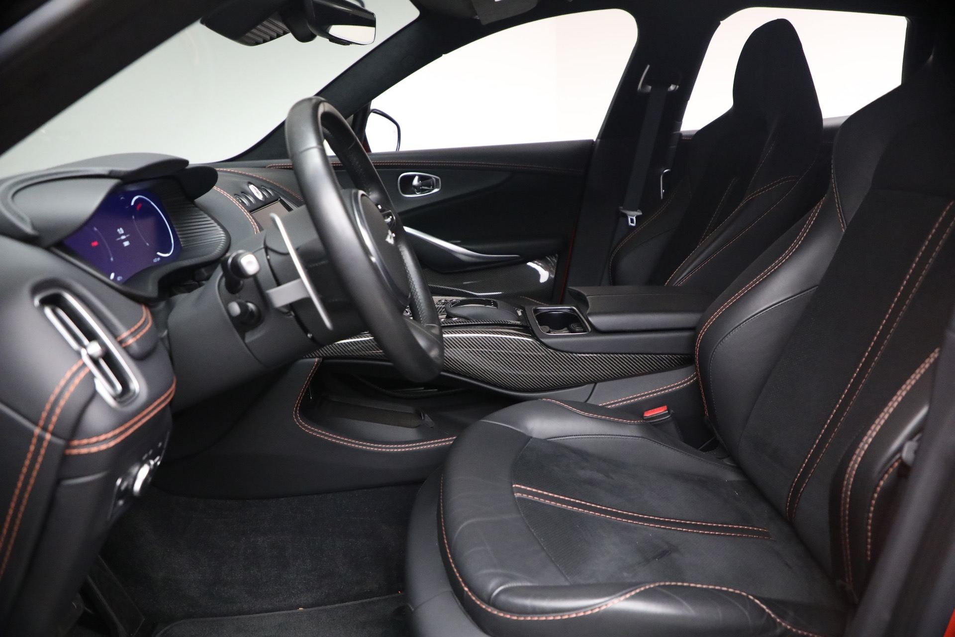 Used-2023-Aston-Martin-DBX-707