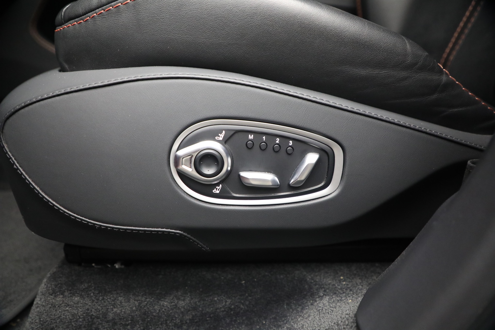 Used-2023-Aston-Martin-DBX-707