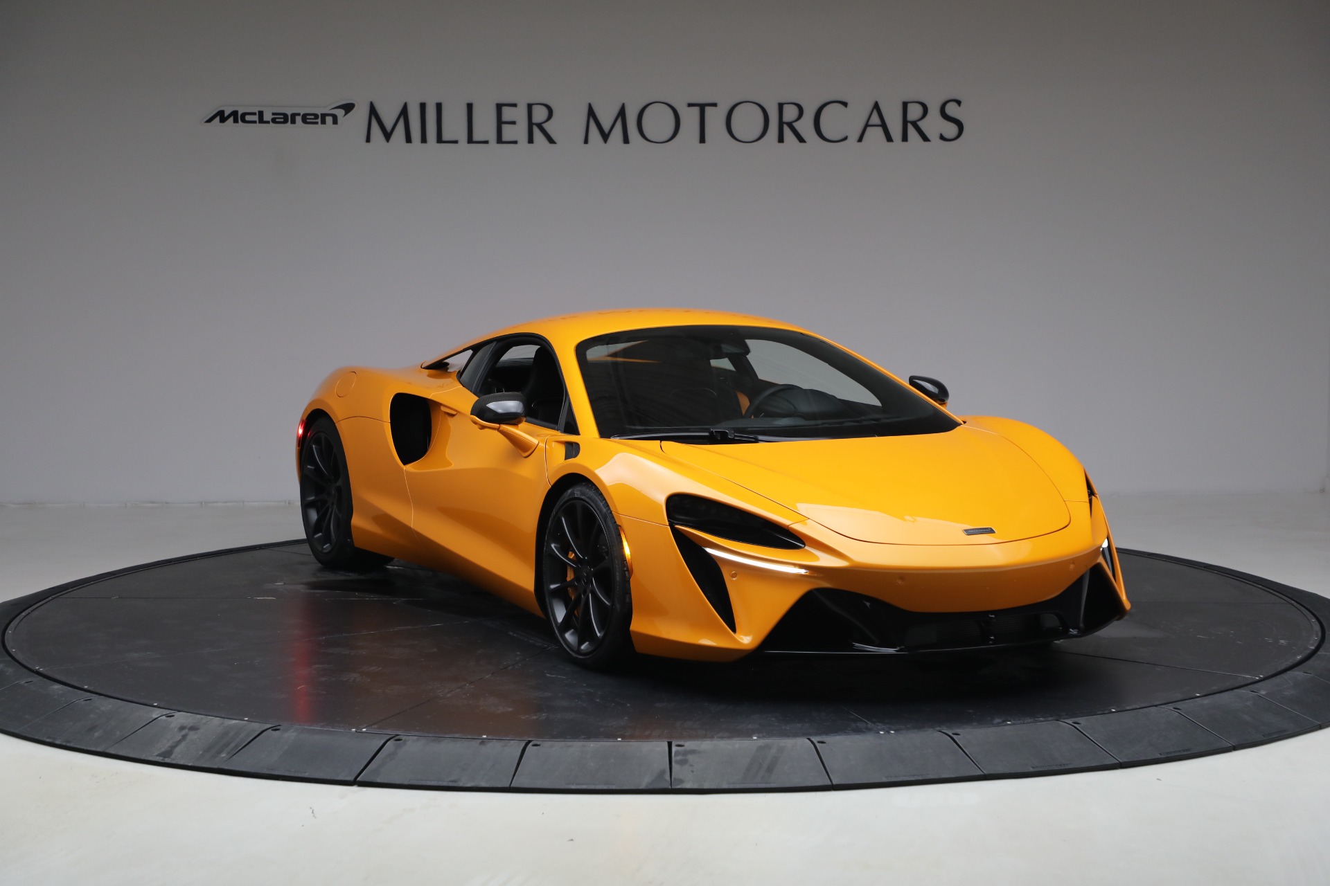 New-2026-McLaren-Artura-TechLux