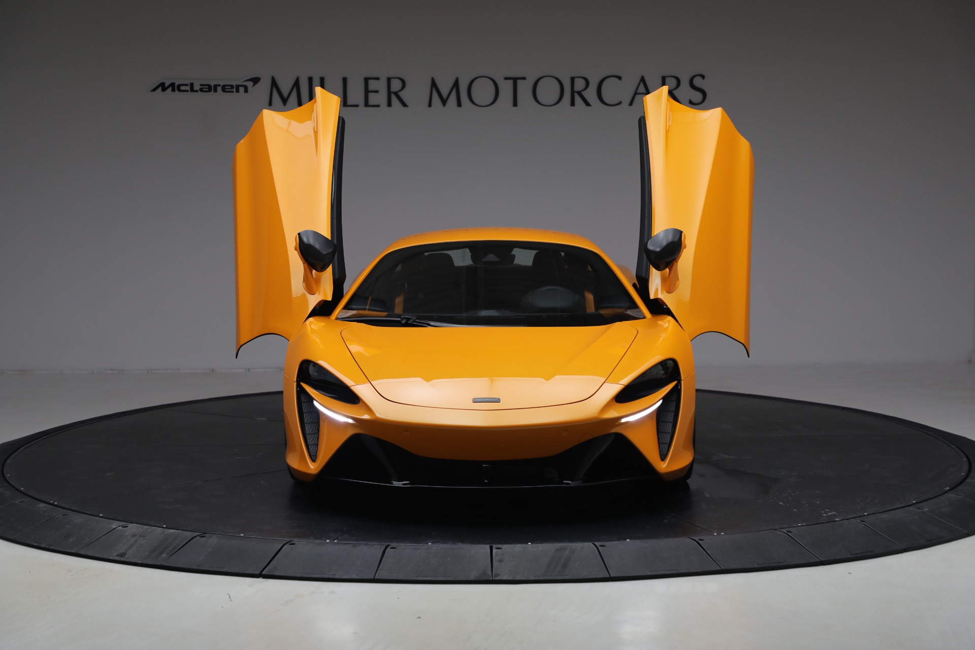 New-2026-McLaren-Artura-TechLux