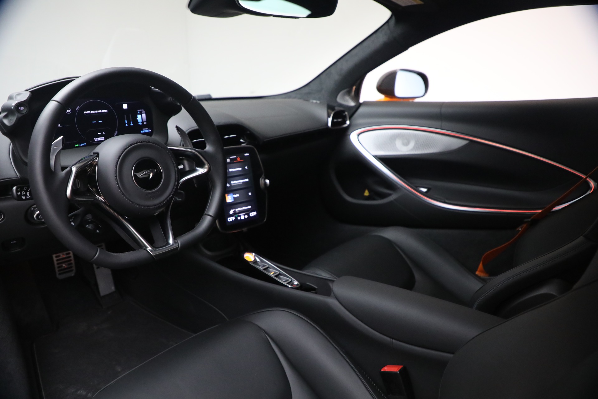 New-2026-McLaren-Artura-TechLux