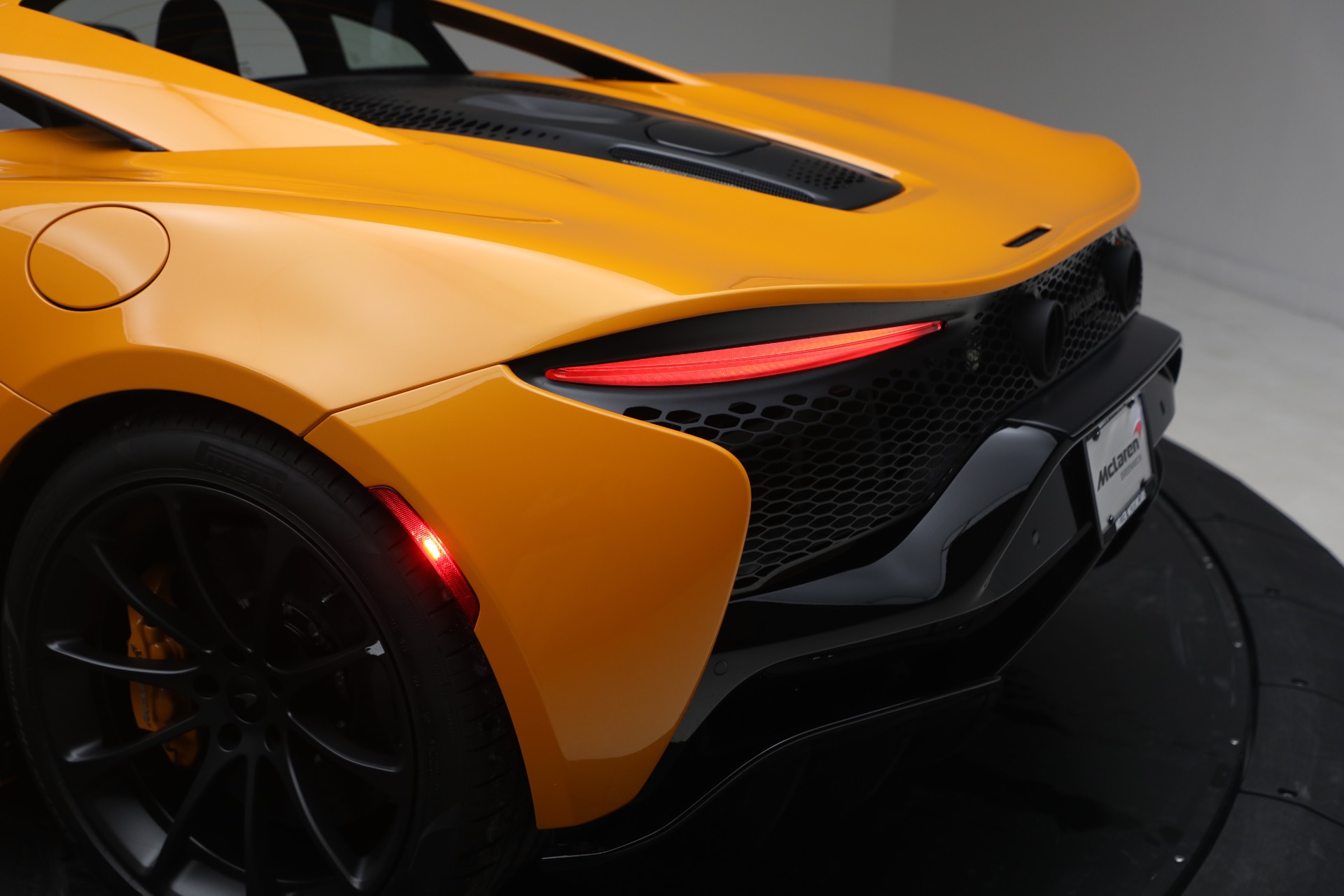 New-2026-McLaren-Artura-TechLux