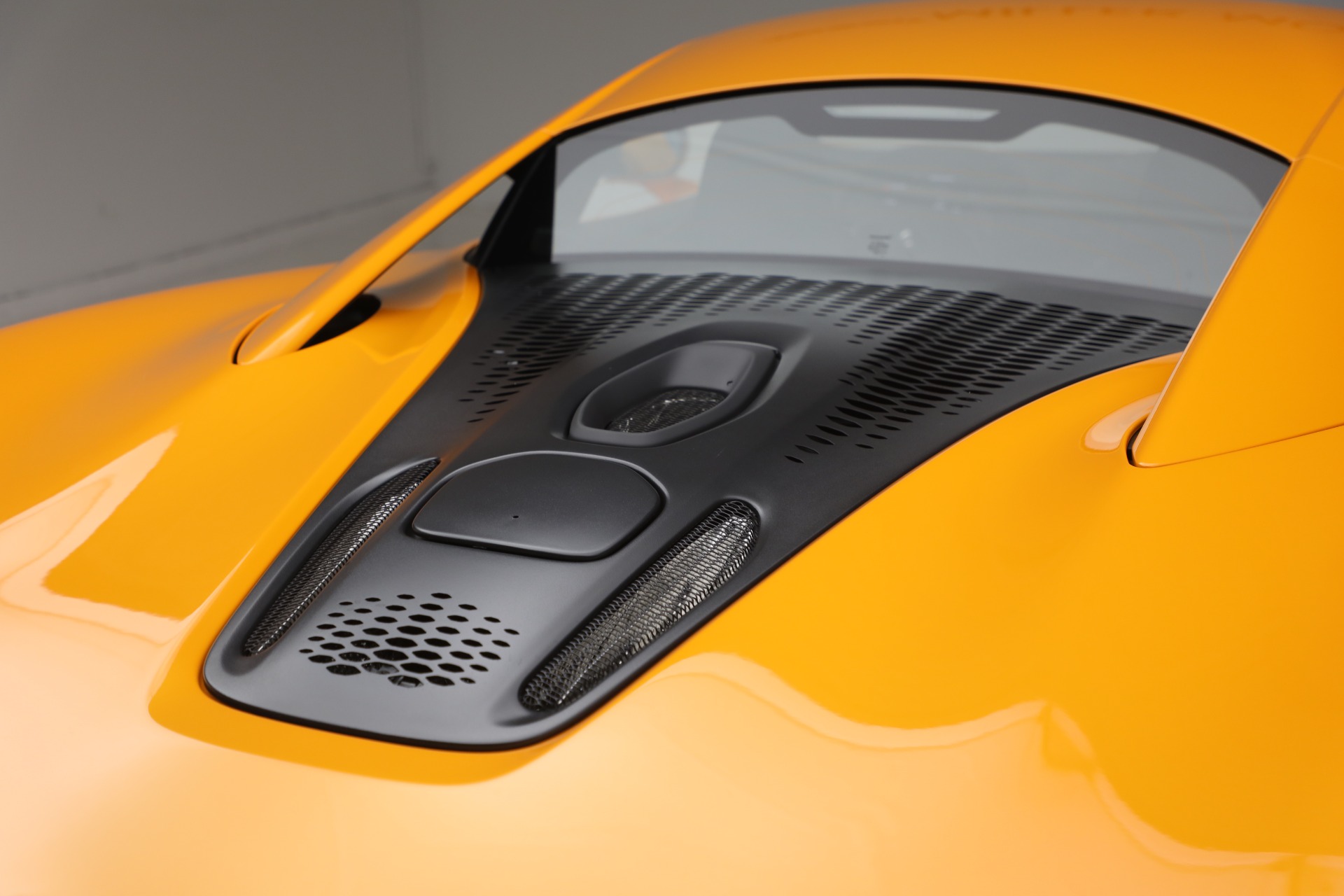 New-2026-McLaren-Artura-TechLux