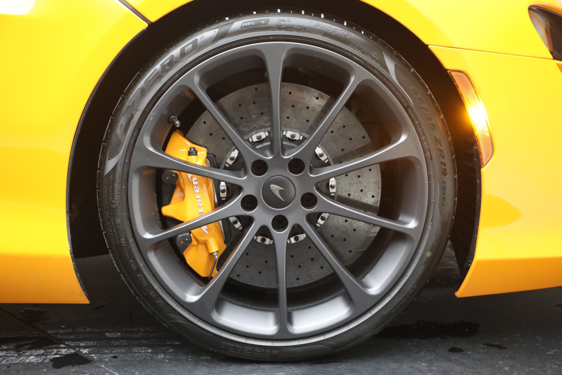 New-2026-McLaren-Artura-TechLux