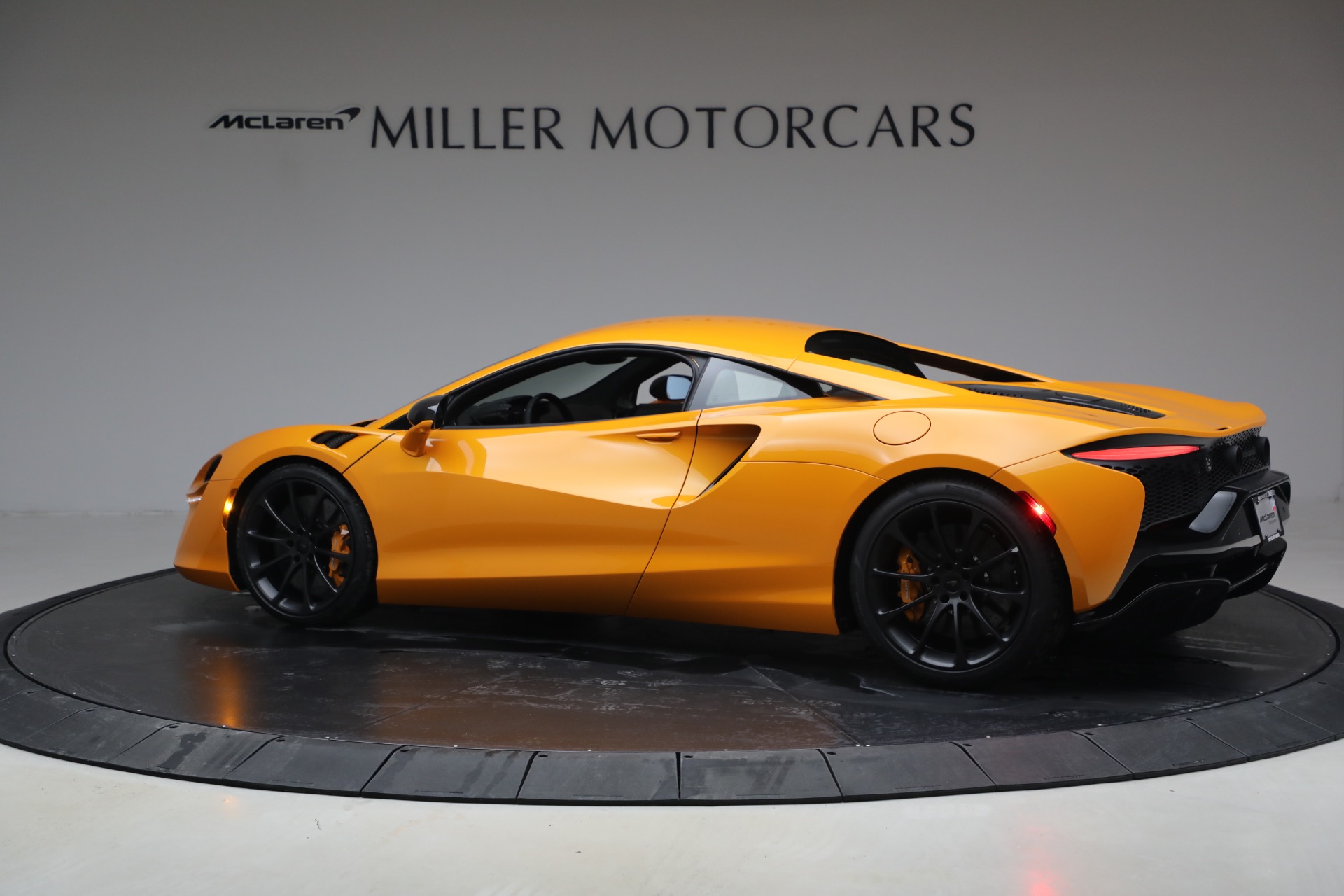 New-2026-McLaren-Artura-TechLux
